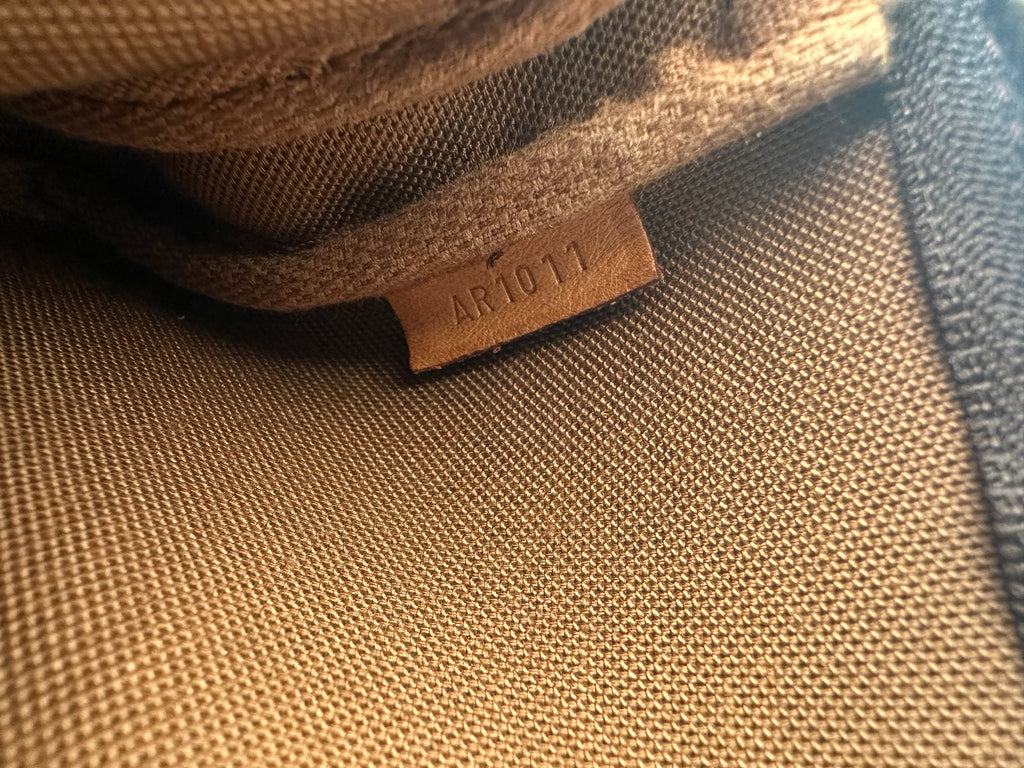 Louis Vuitton Pochette