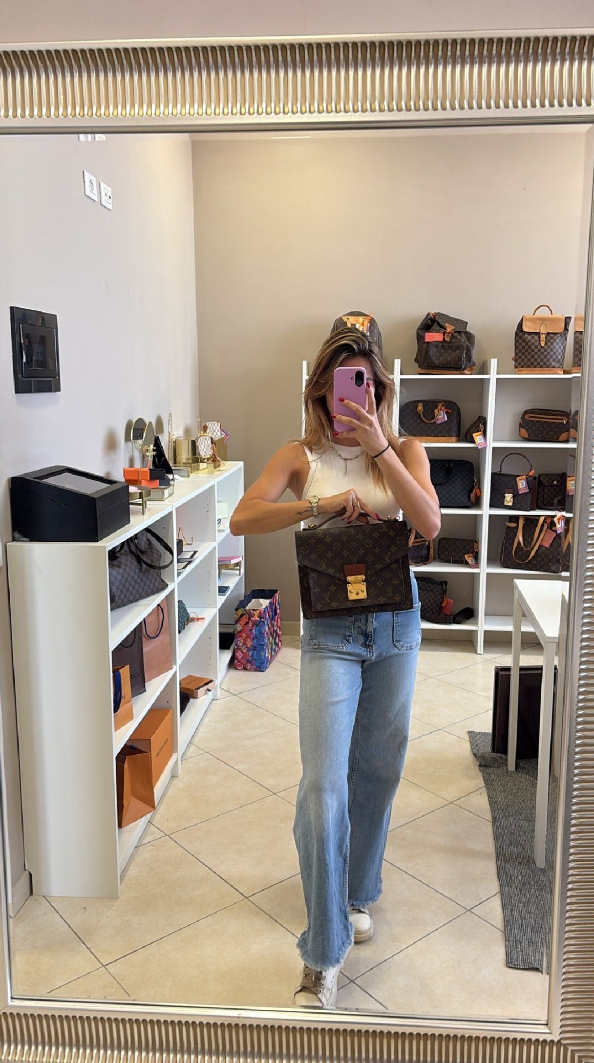 Louis Vuitton Monceau 28