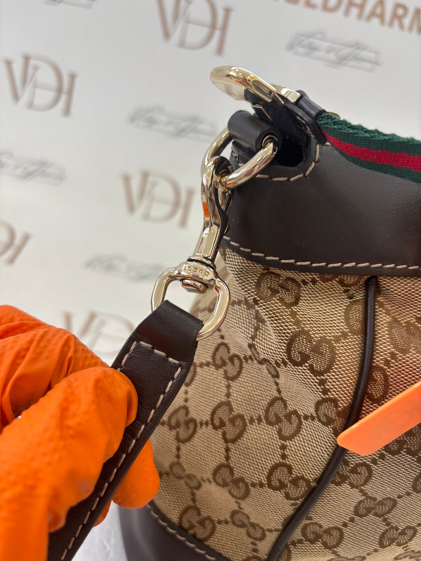 201058 - Gucci Mayfair