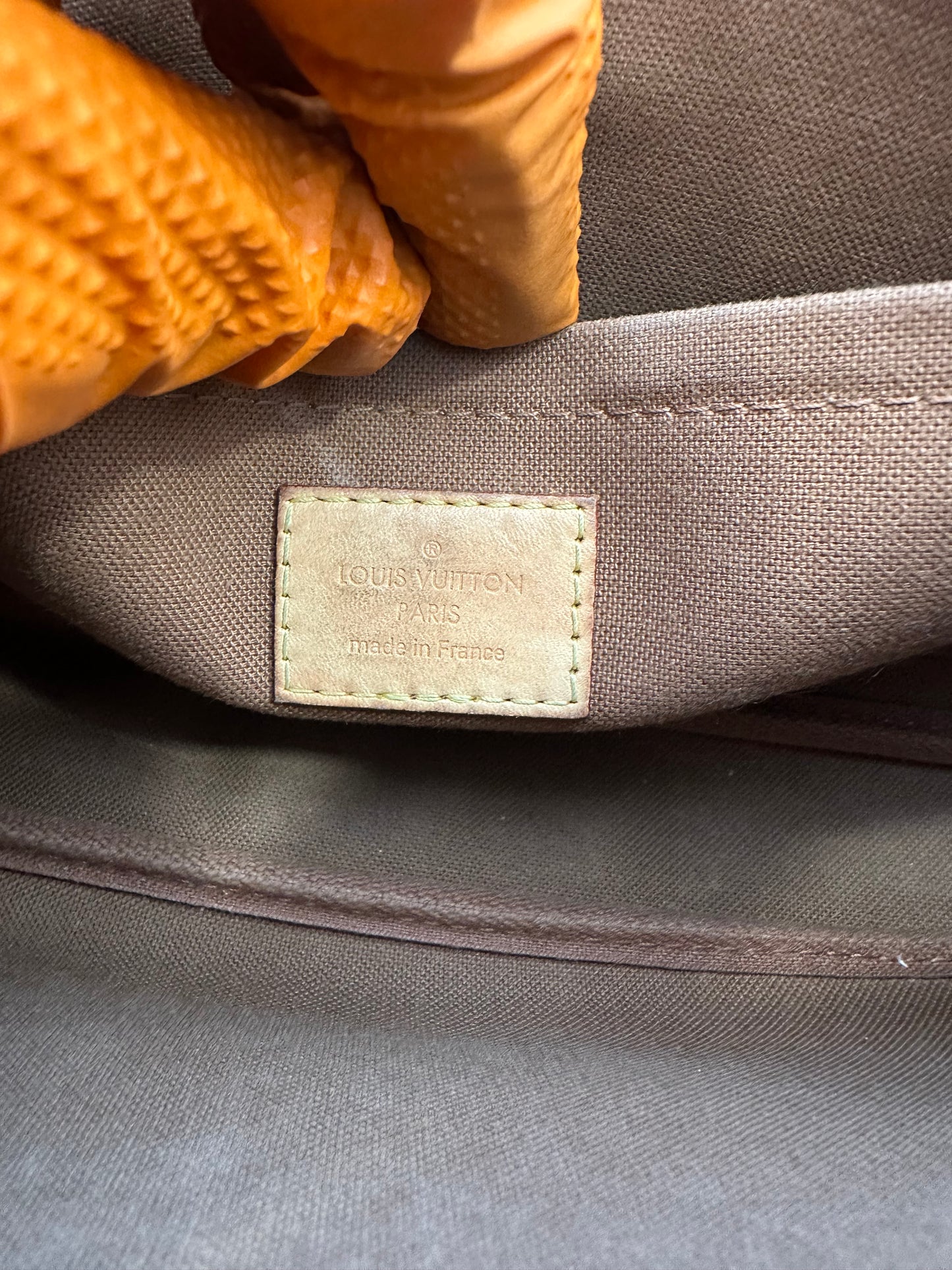 383113 - Louis Vuitton Multipochette