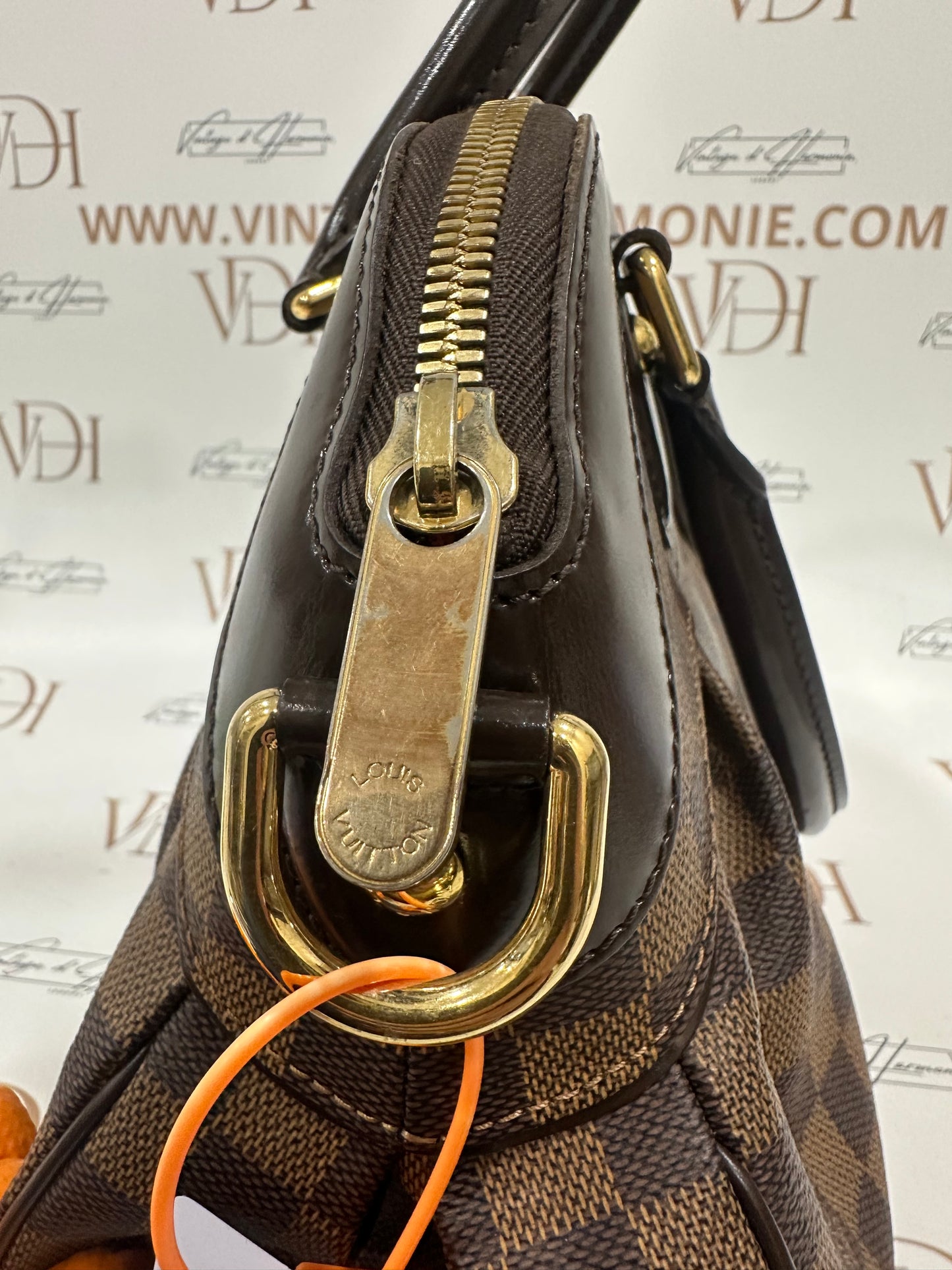382687 - Louis Vuitton Trevi
