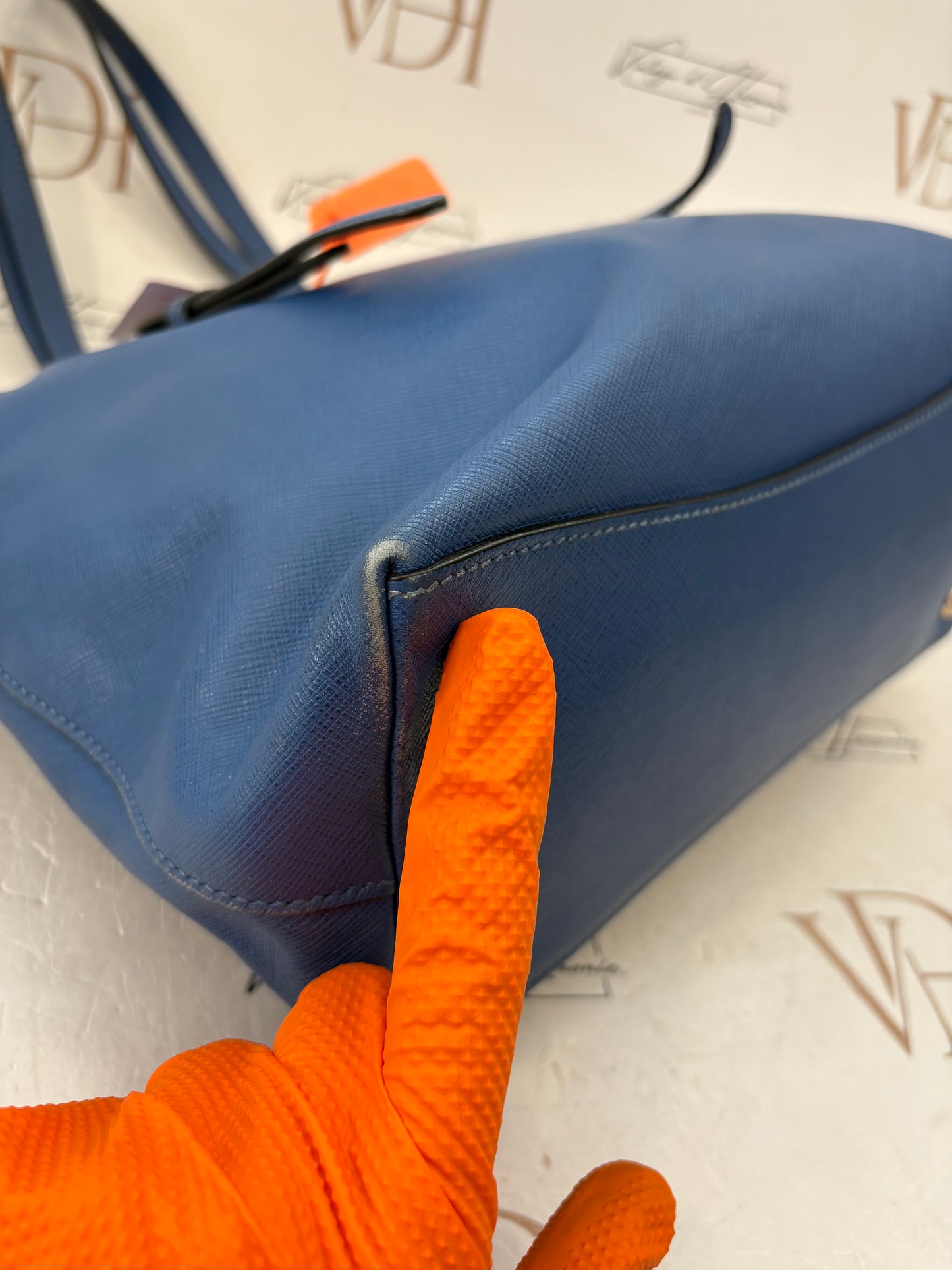 383519 - Prada Blu