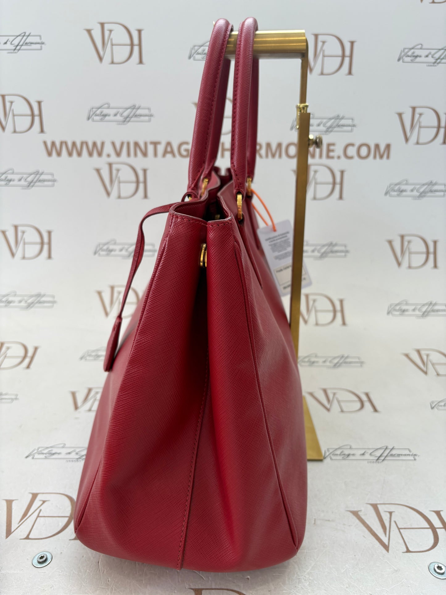 384300 - Prada Galleria Red