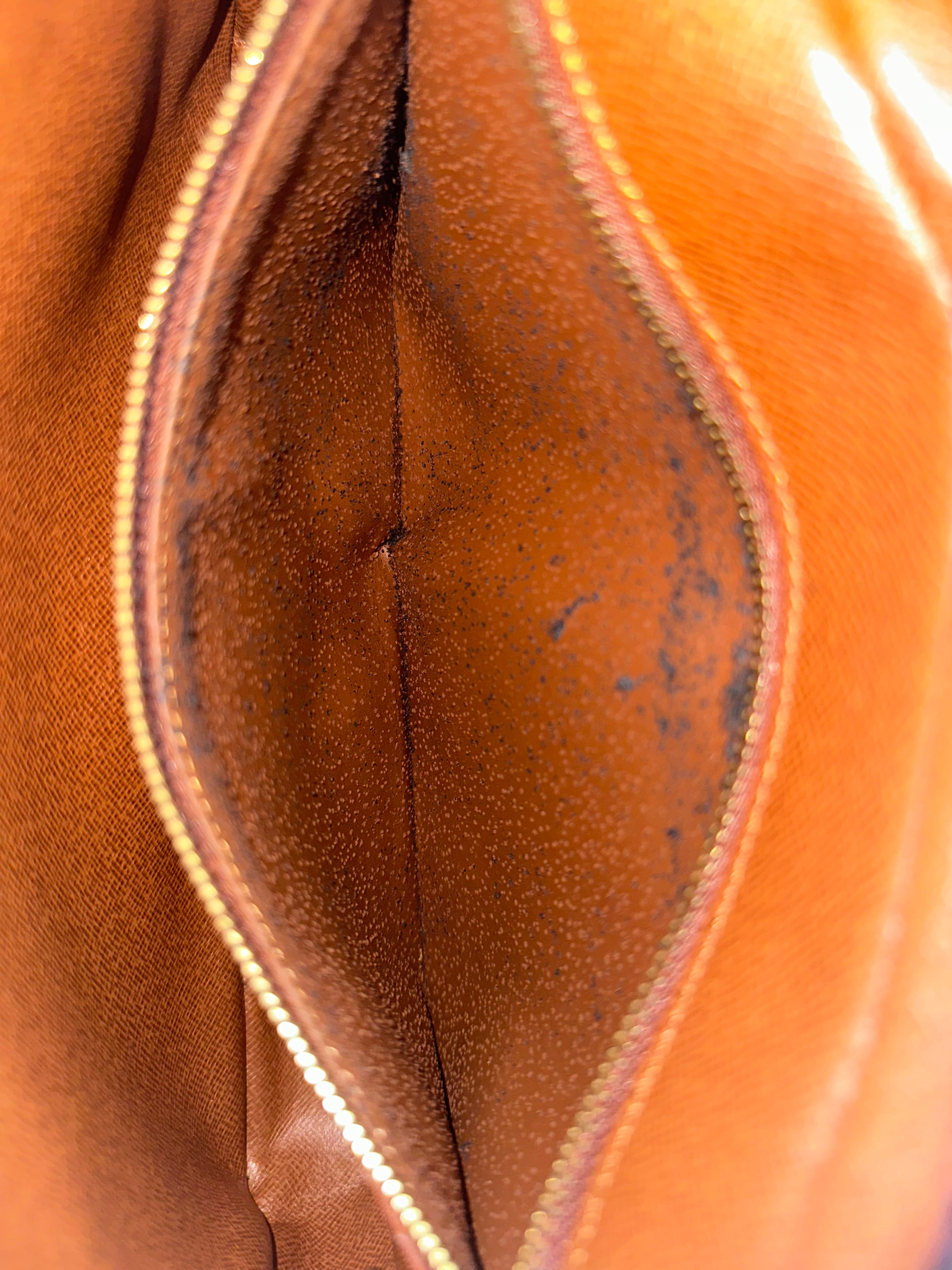 Louis Vuitton Dragonne GM