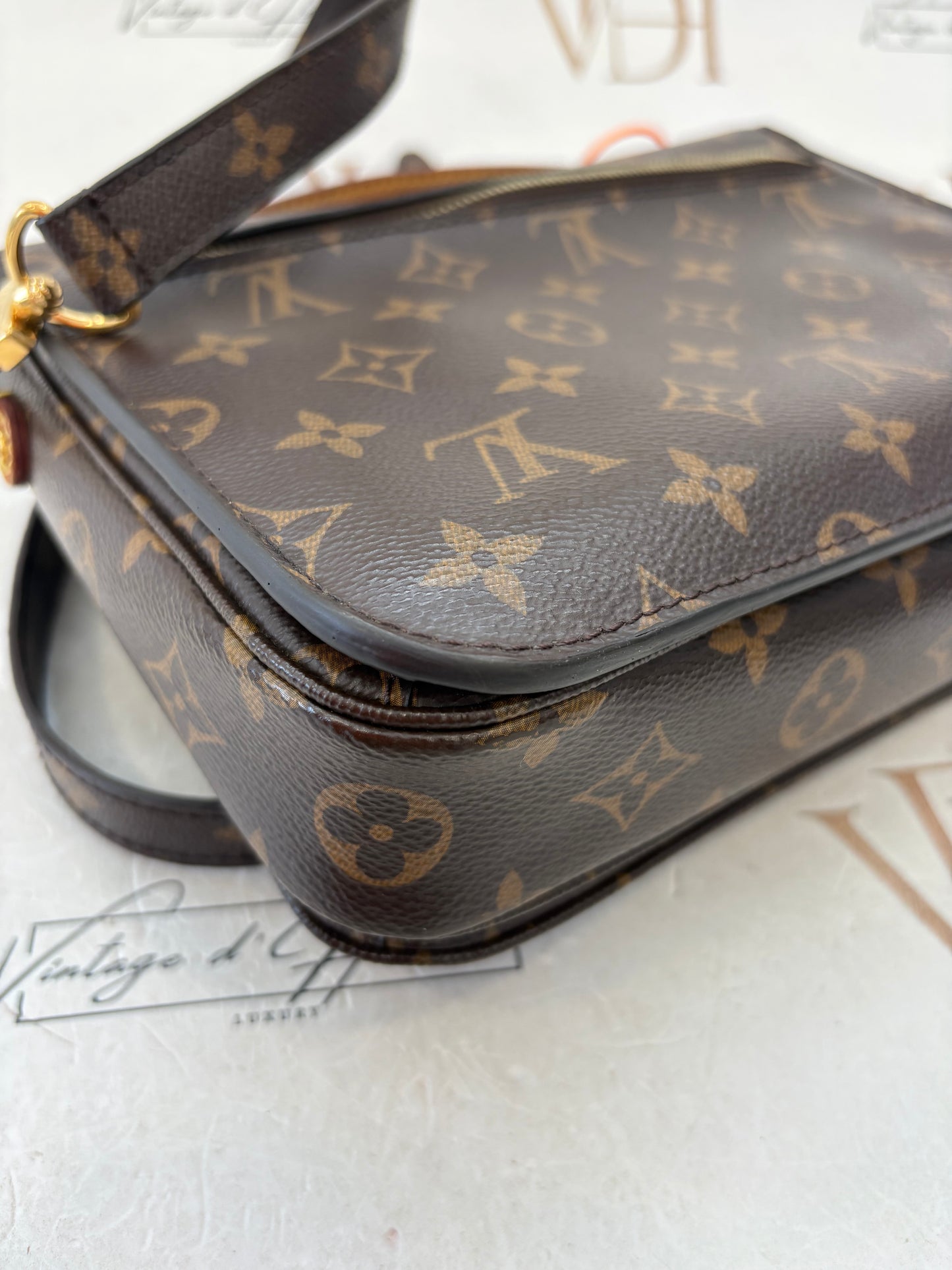 383770 - Louis Vuitton Metis
