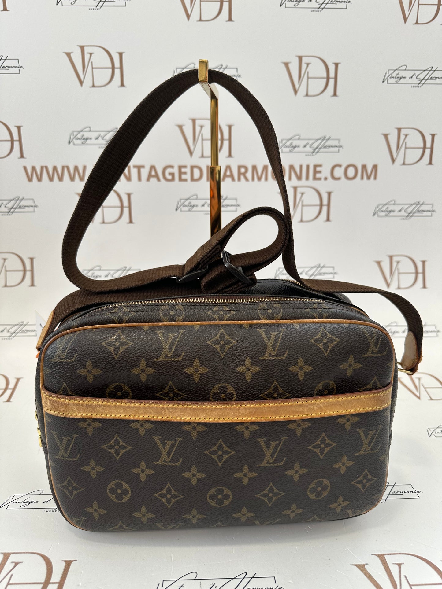 018123 - Louis Vuitton Reporter PM