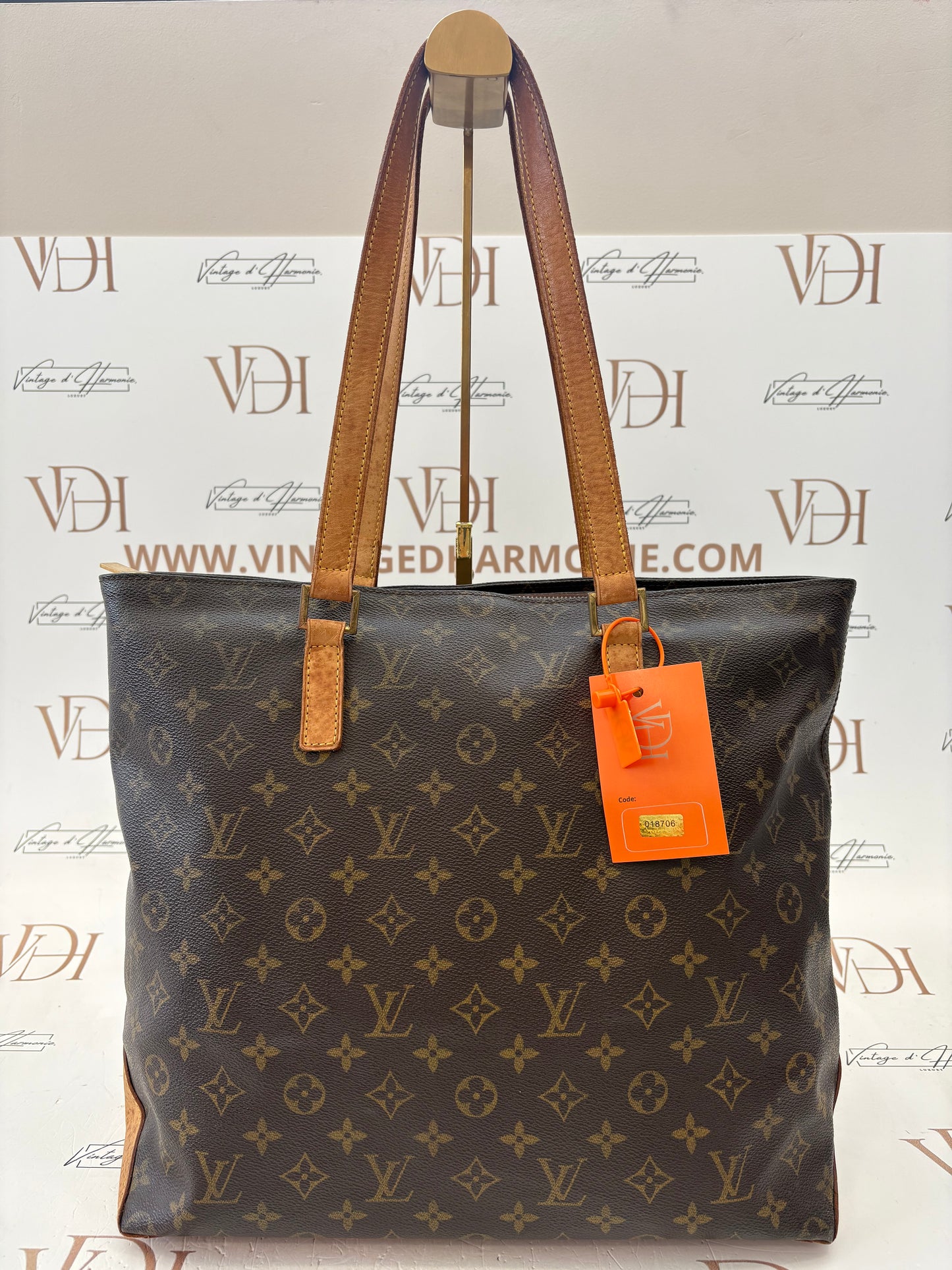 018706 - Louis Vuitton Cabas Mezzo