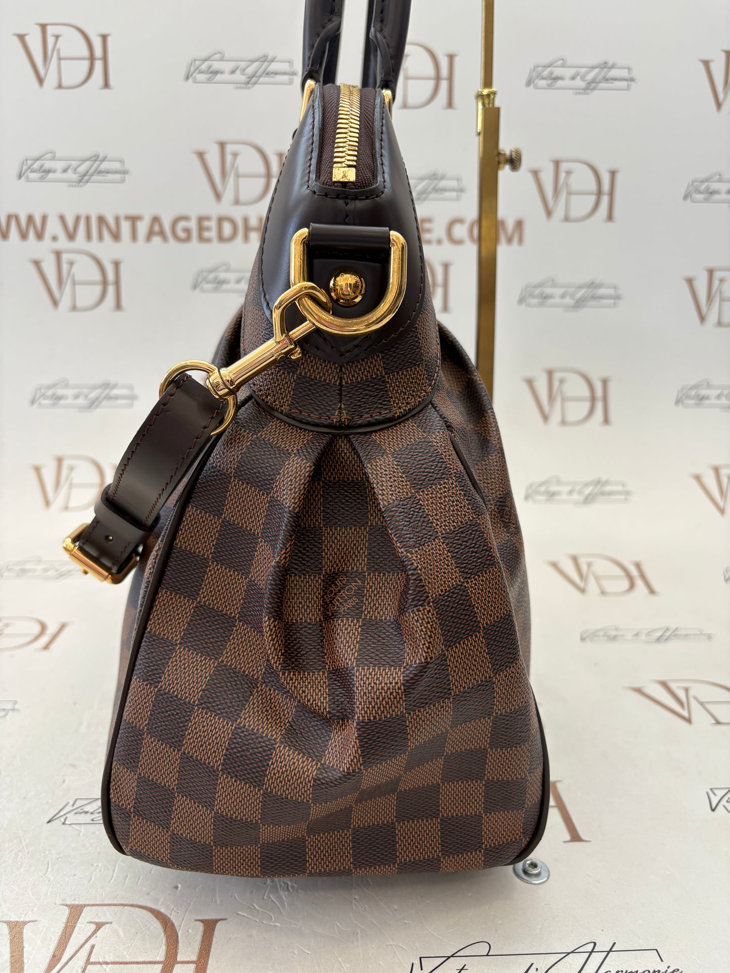384017 - Louis Vuitton Trevi