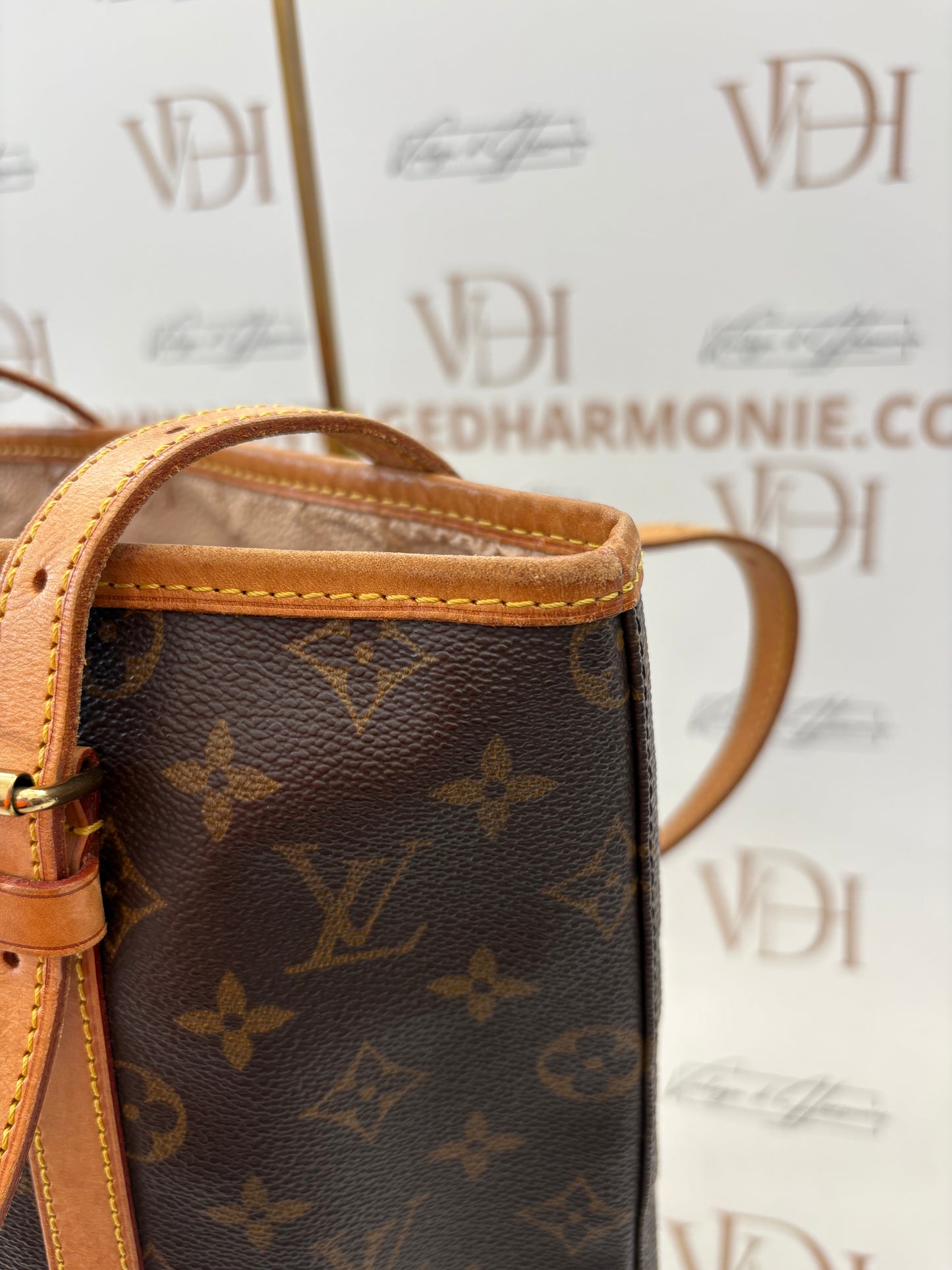 018844 - Louis Vuitton Bucket GM