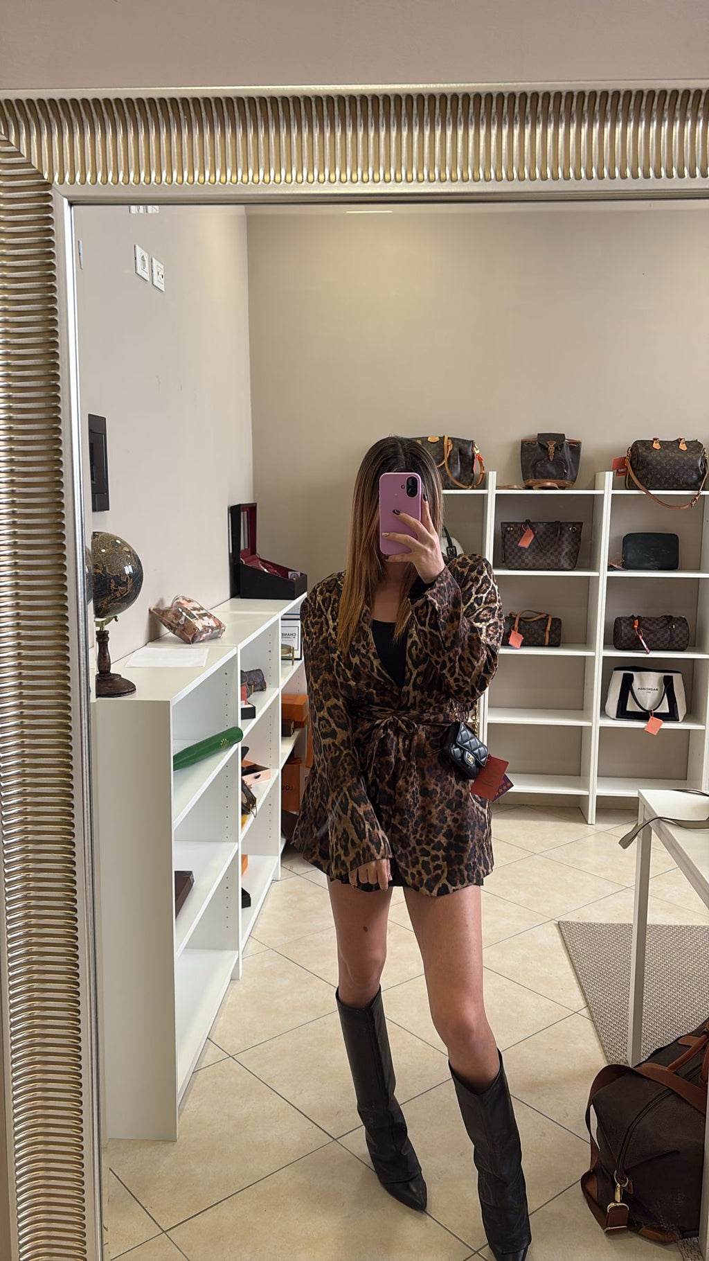 Chanel Clogo Limited