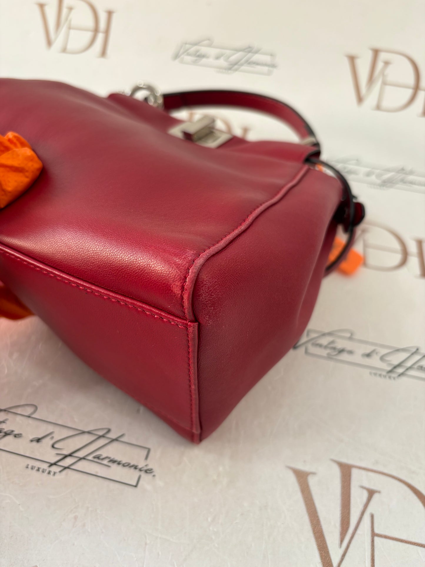 383481 - Fendi Peekabo
