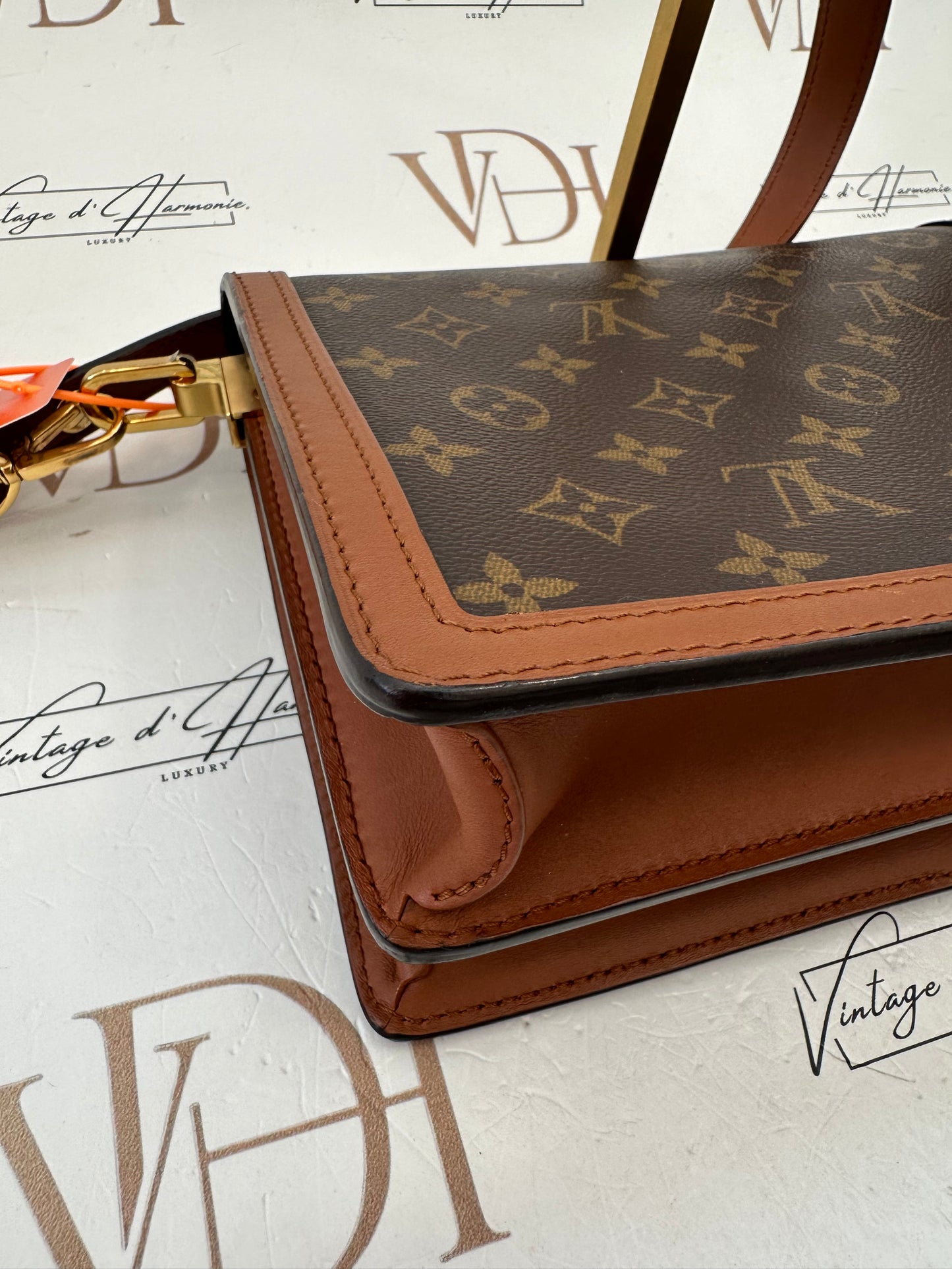 382762 - Louis Vuitton Dauphine