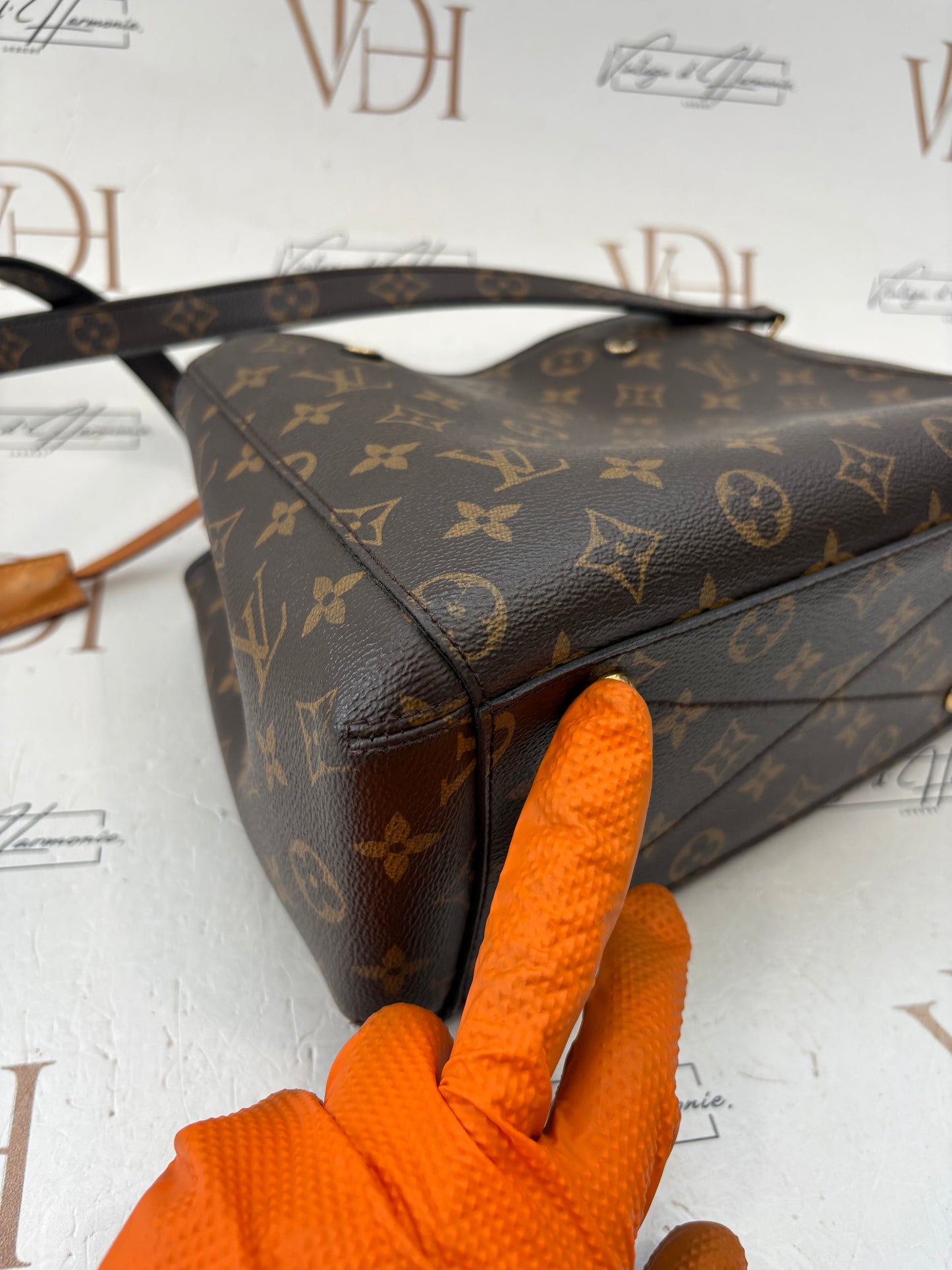 384111 - Louis Vuitton Montaigne BB