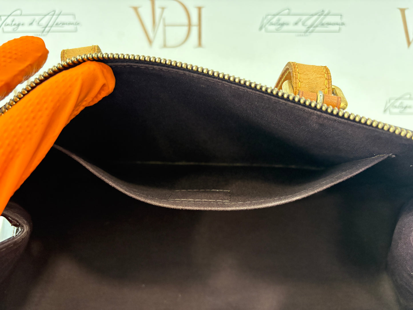 018649 - Louis Vuitton Vernis Rosewood