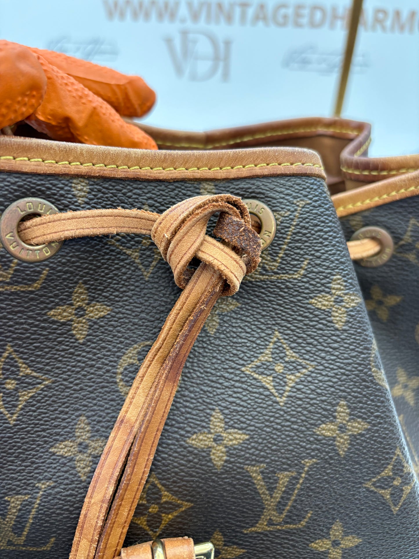 016951 - Louis Vuitton Montsouris MM