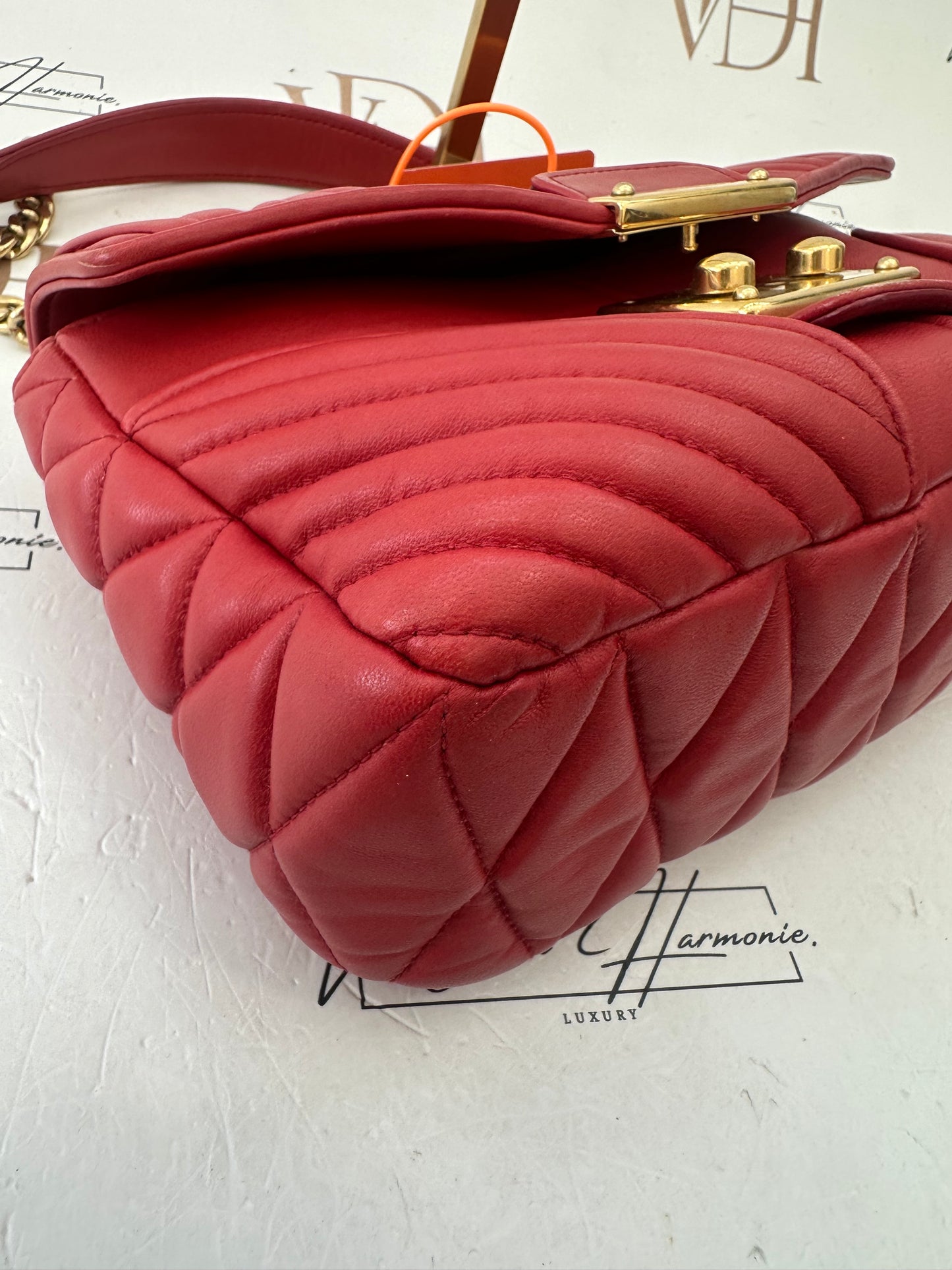 382280 - Miu Miu
