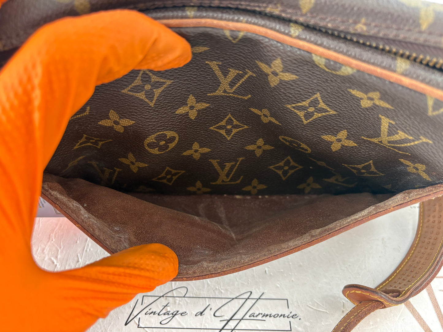 018203 - Louis Vuitton Trocadero 24