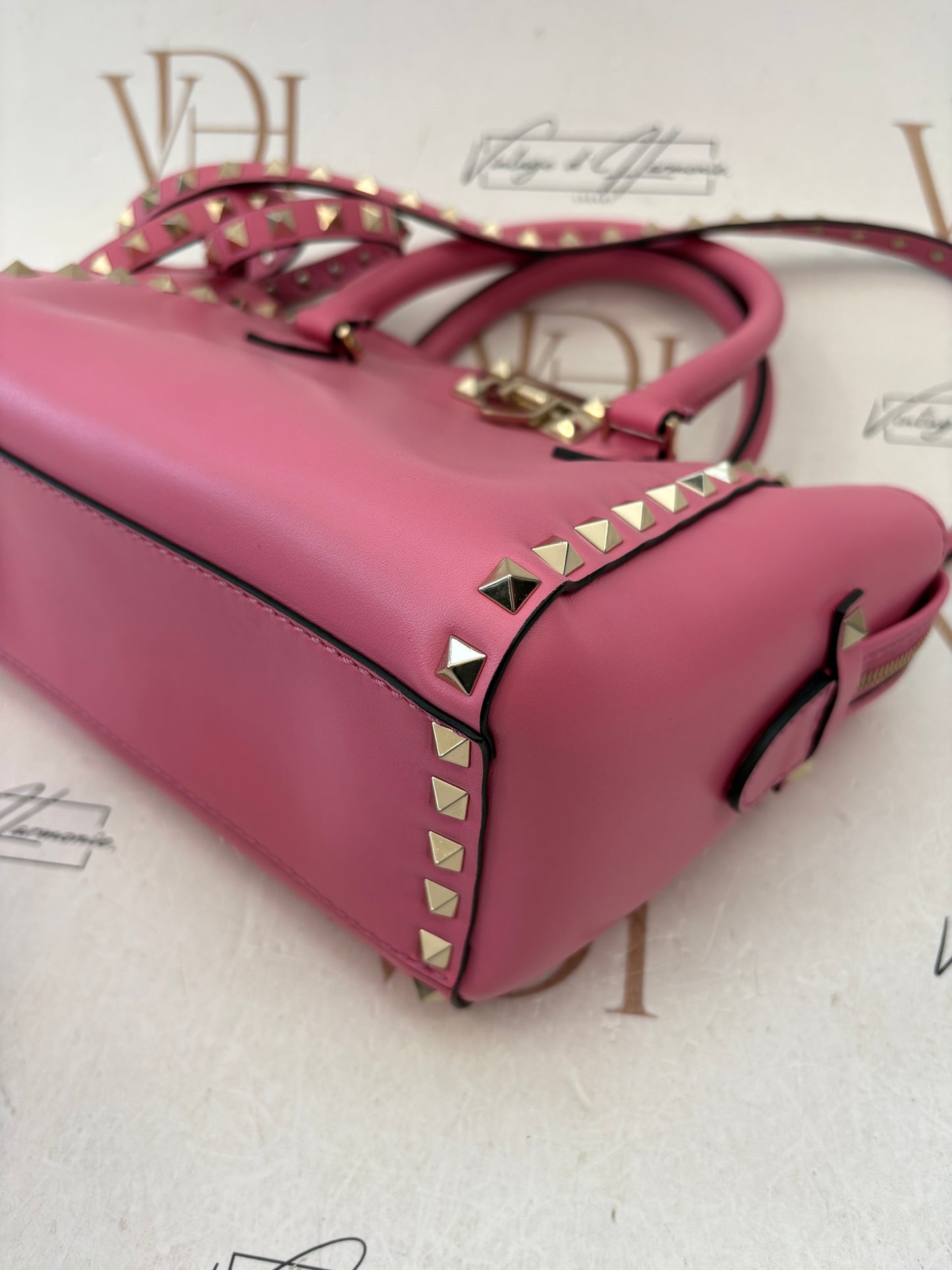 383883 - Valentino Rockstud