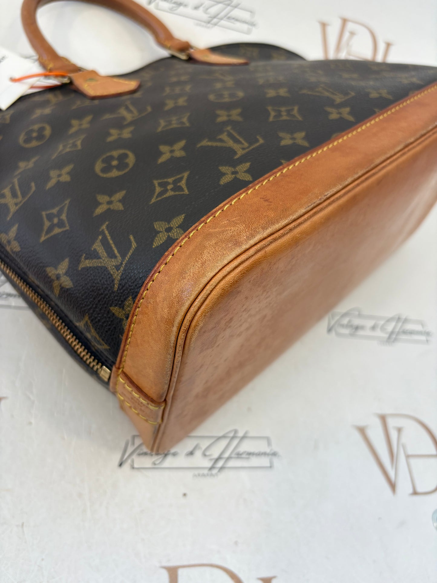 018823 - Louis Vuitton Alma