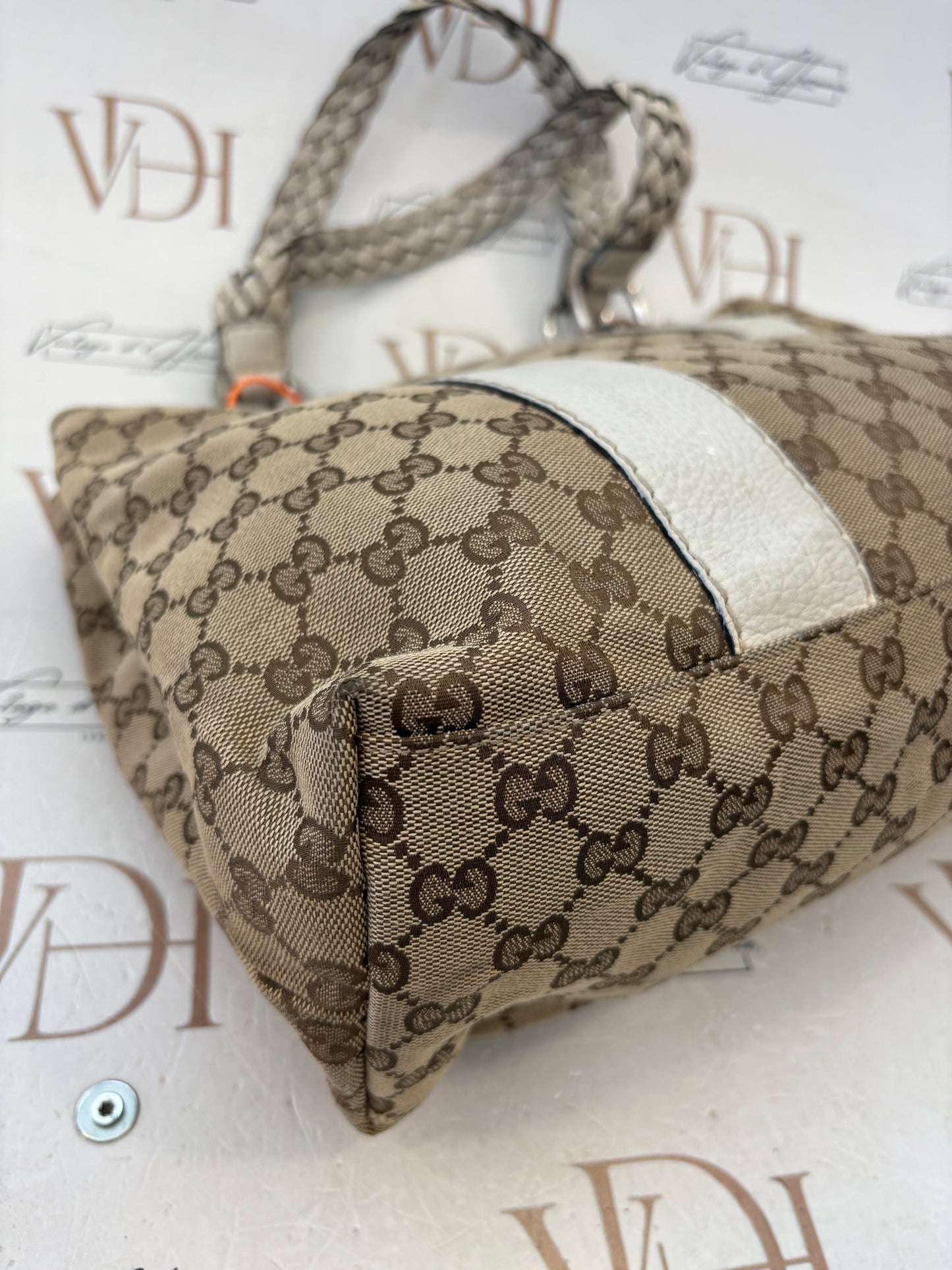 200945 - Gucci Pelham