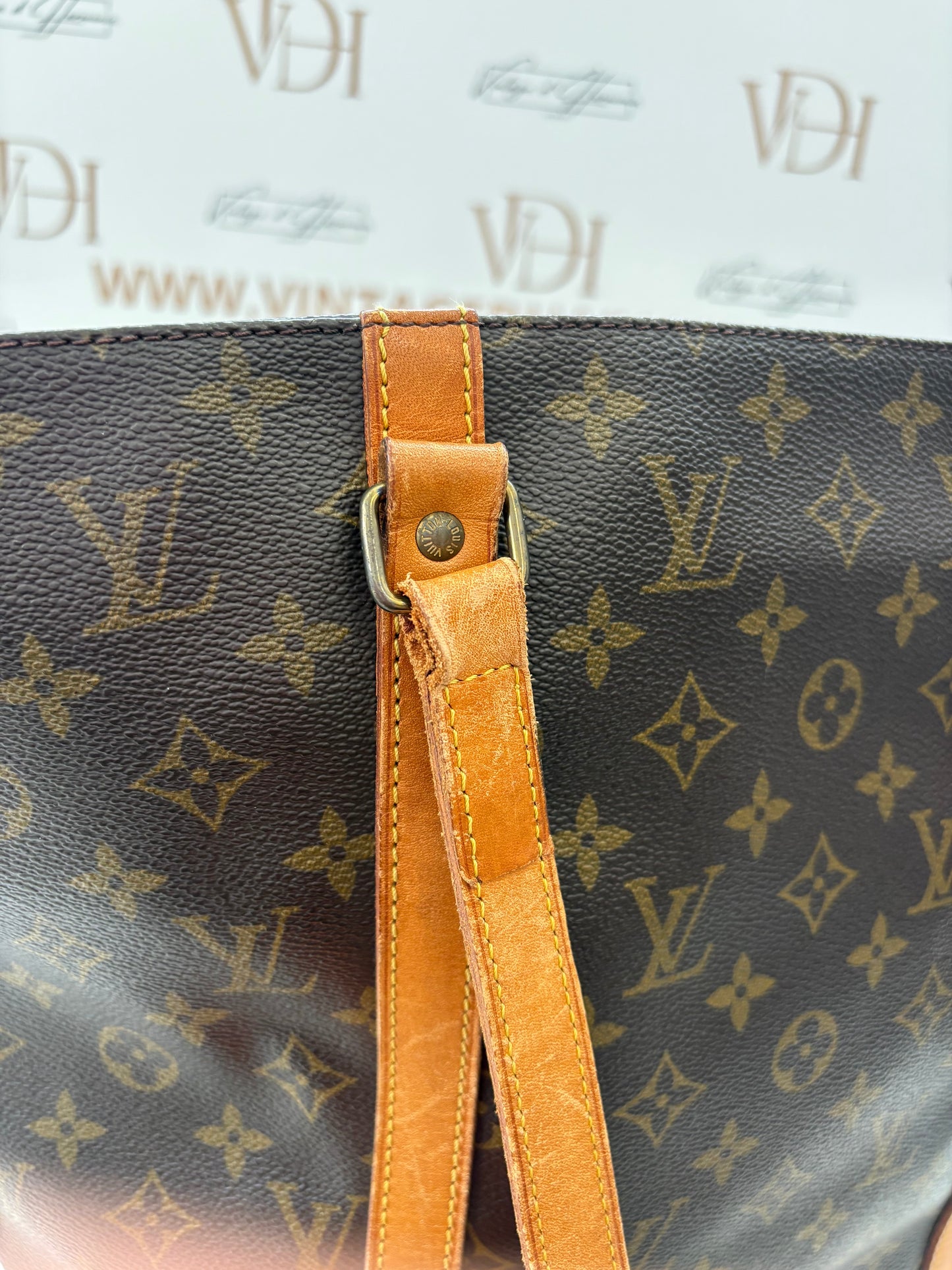 019008 - Louis Vuitton Sac Shopping