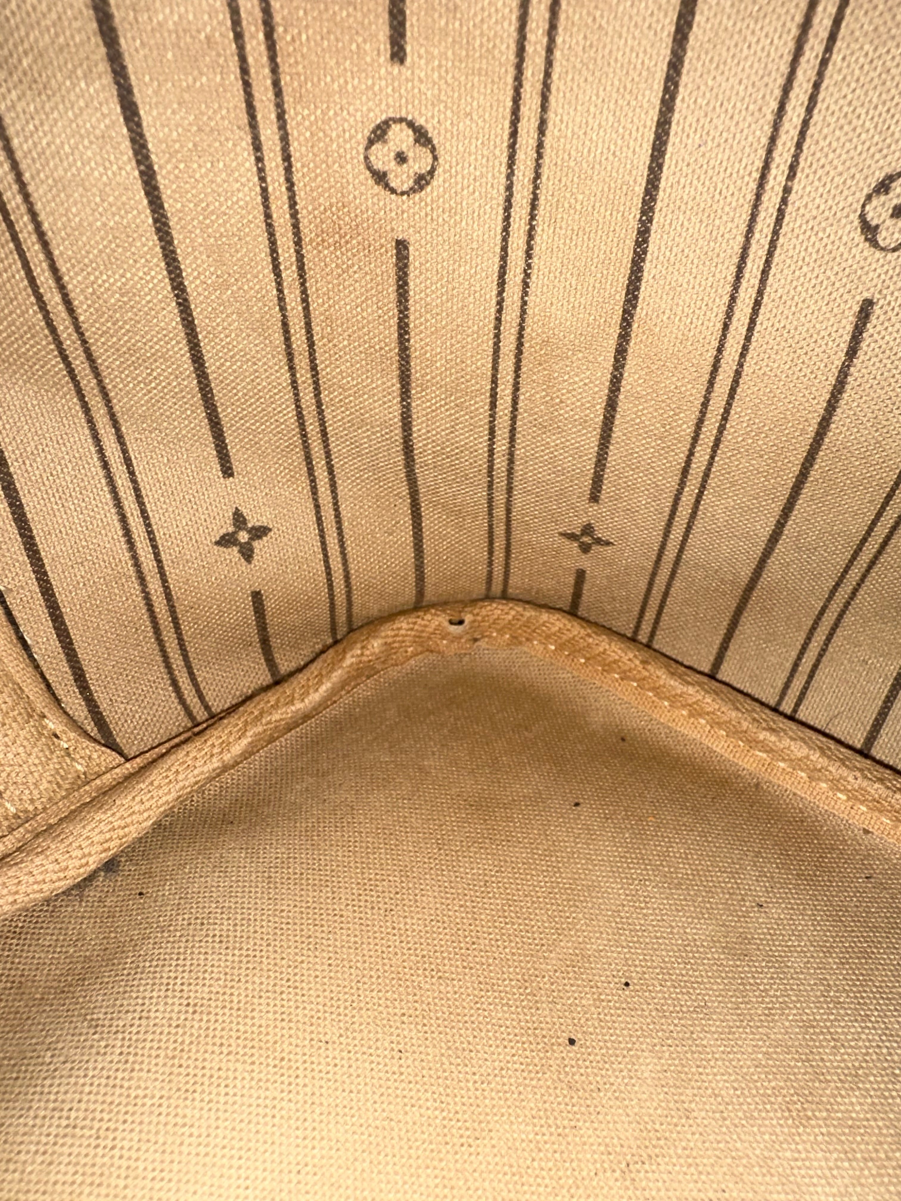 Louis Vuitton Neverfull MM