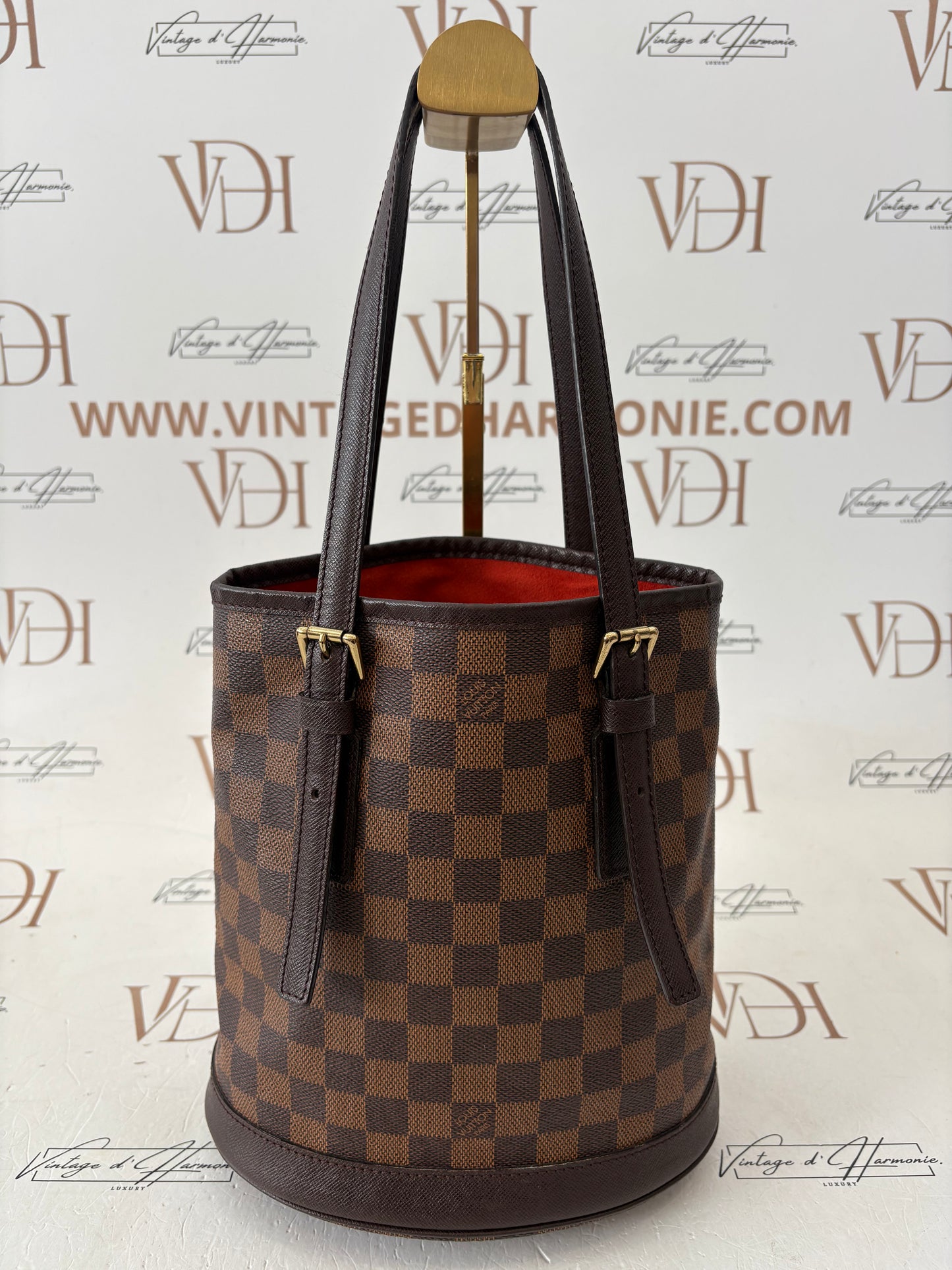 018060 - Louis Vuitton Marais Damier
