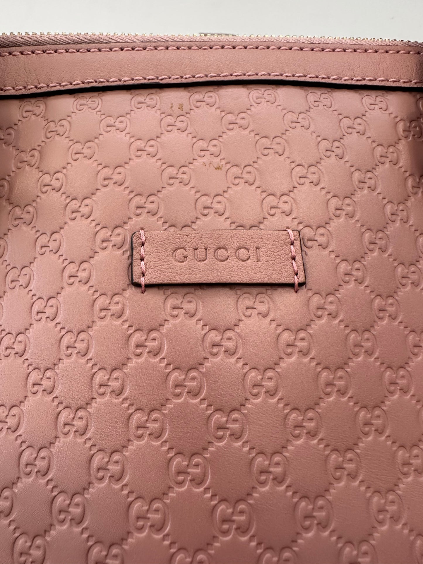 382745 - Gucci