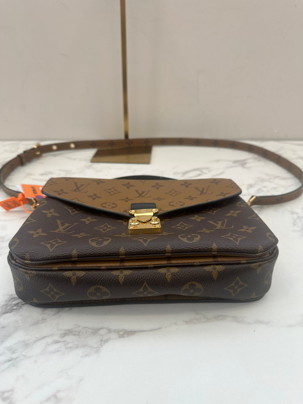 Louis Vuitton Metis Reverse