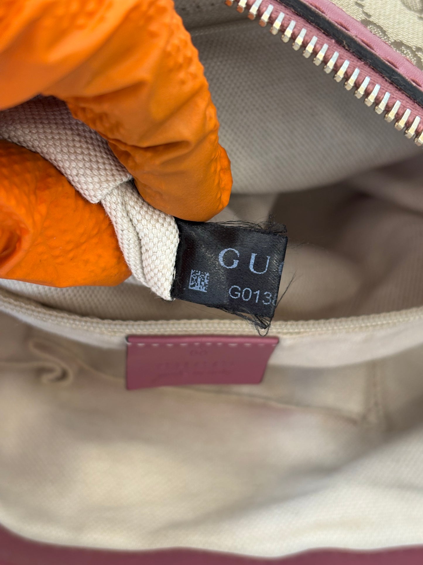 383977 - Gucci Sukey