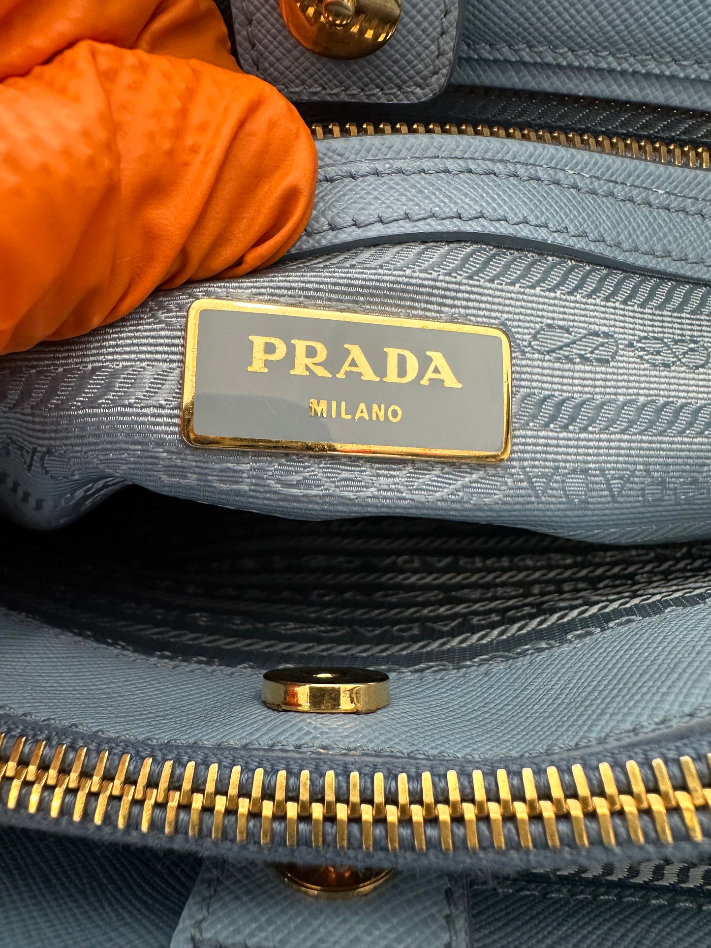 382868 - Prada Galleria