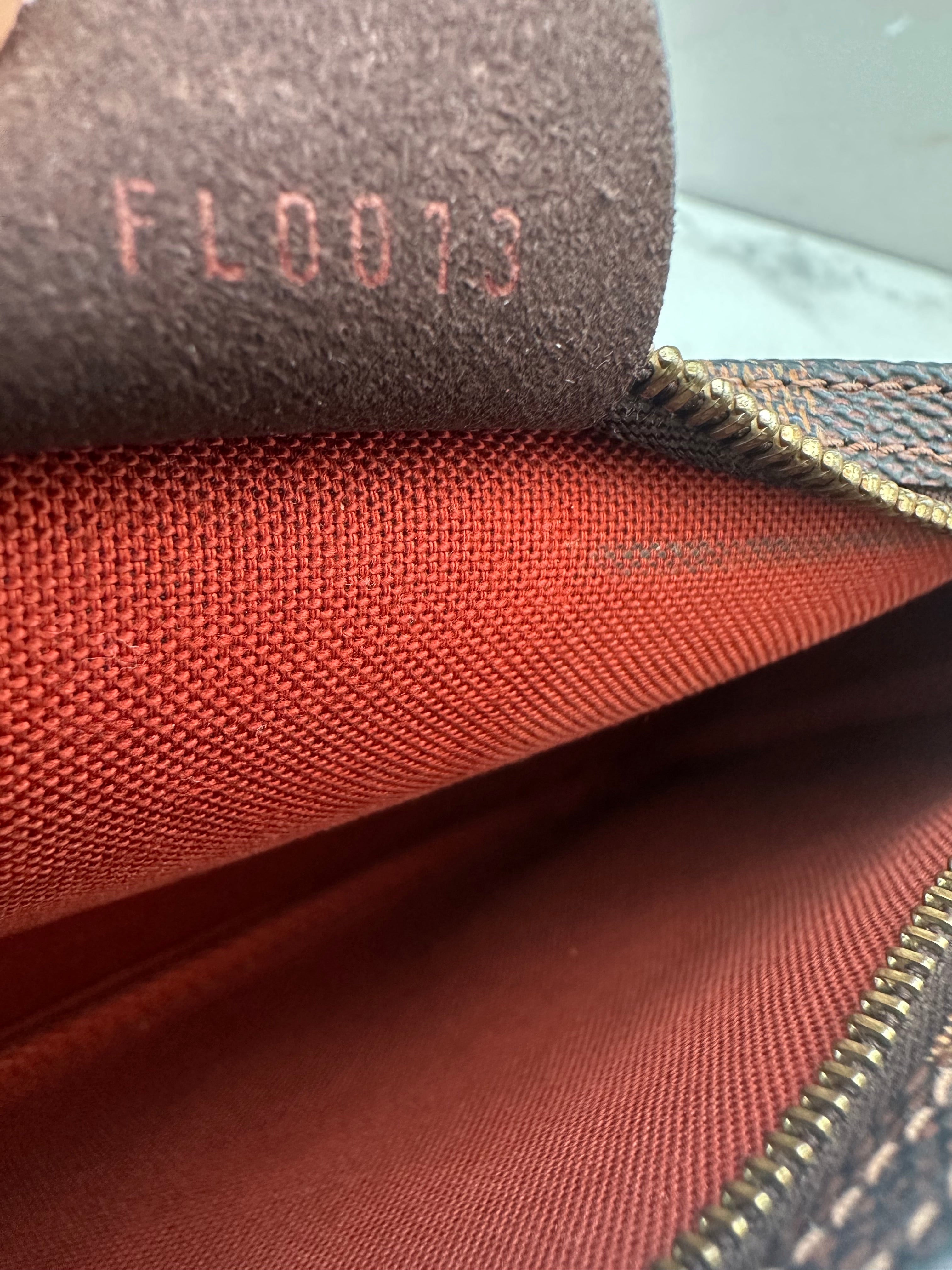 Louis Vuitton Navona Damier