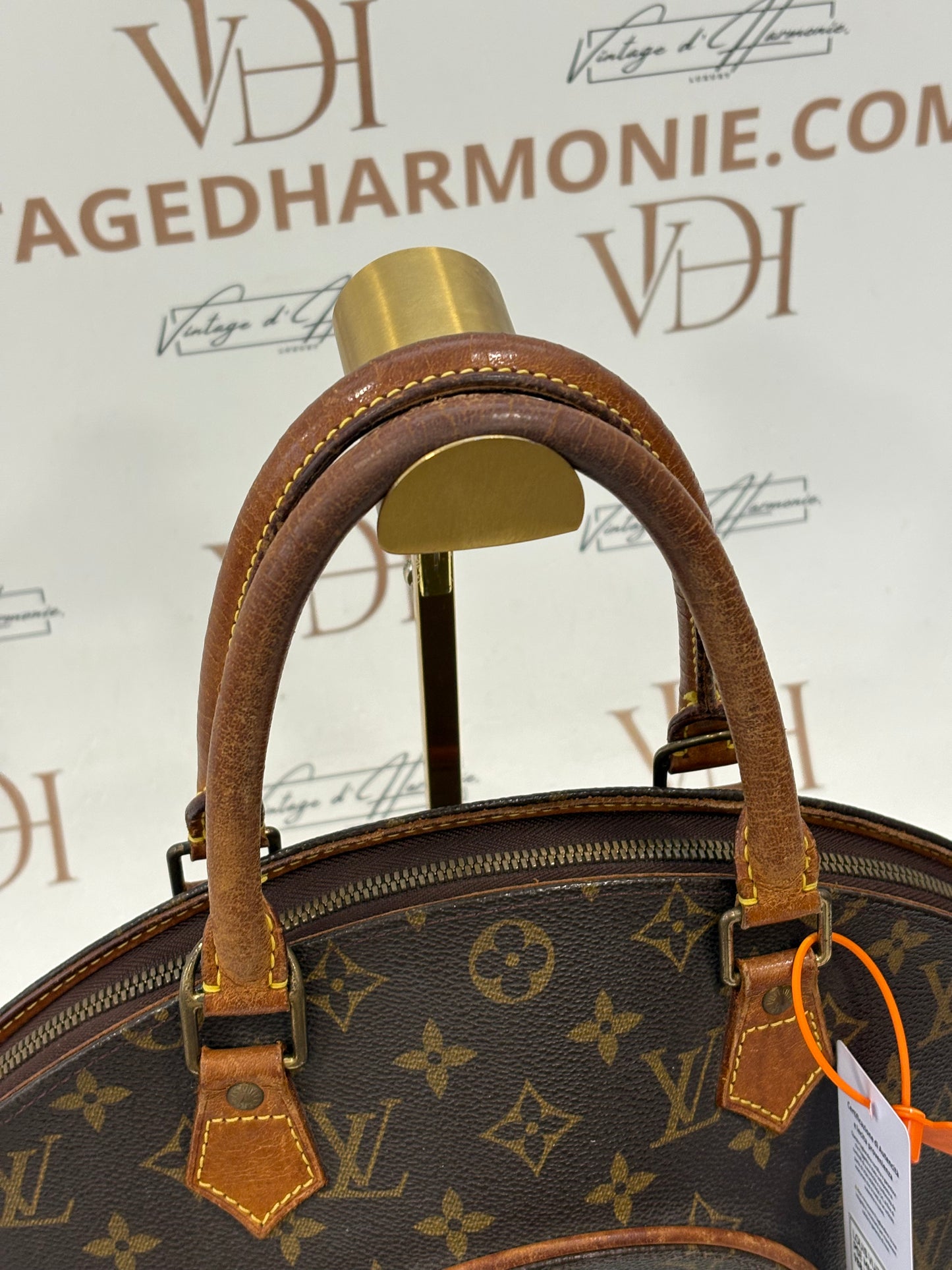 018296 - Louis Vuitton Ellipse MM