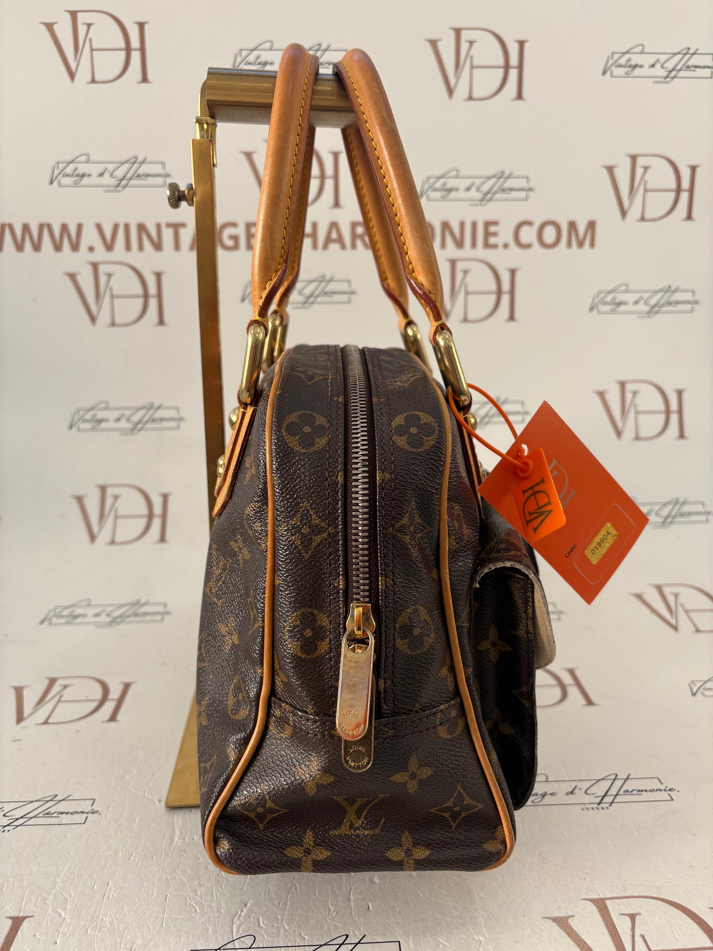 018904 - Louis Vuitton Manhattan PM