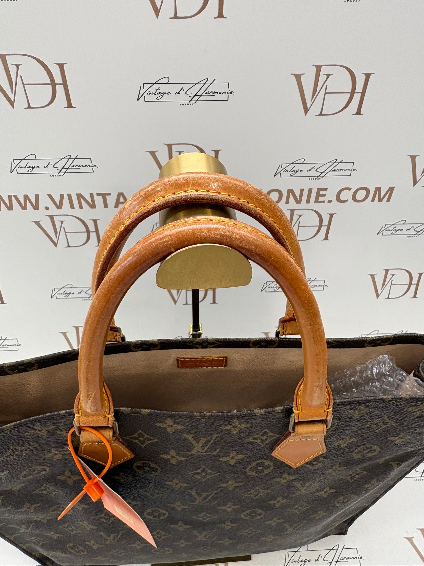 016918 - Louis Vuitton Sac Plat