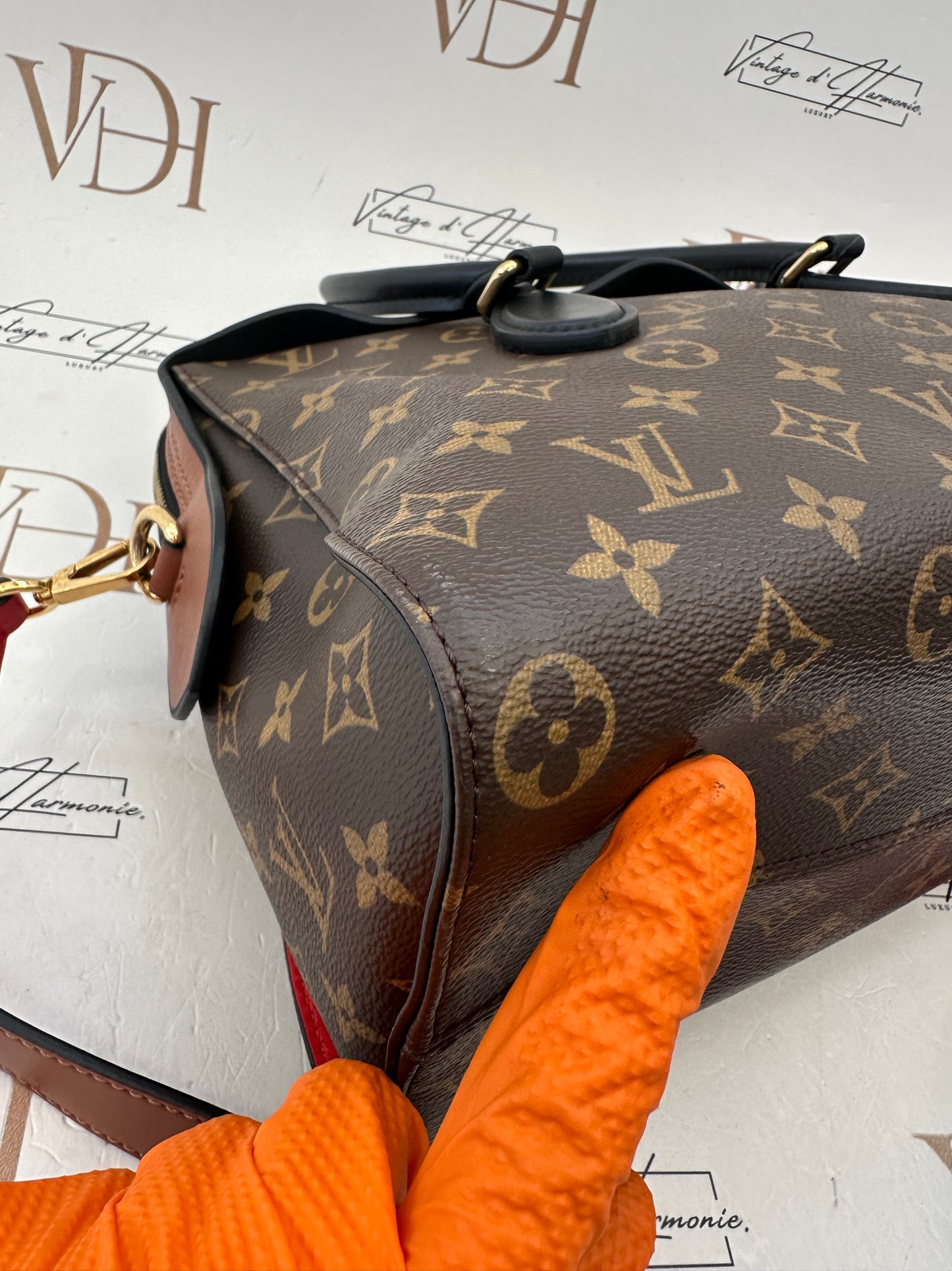382557 - Louis Vuitton Tuileries