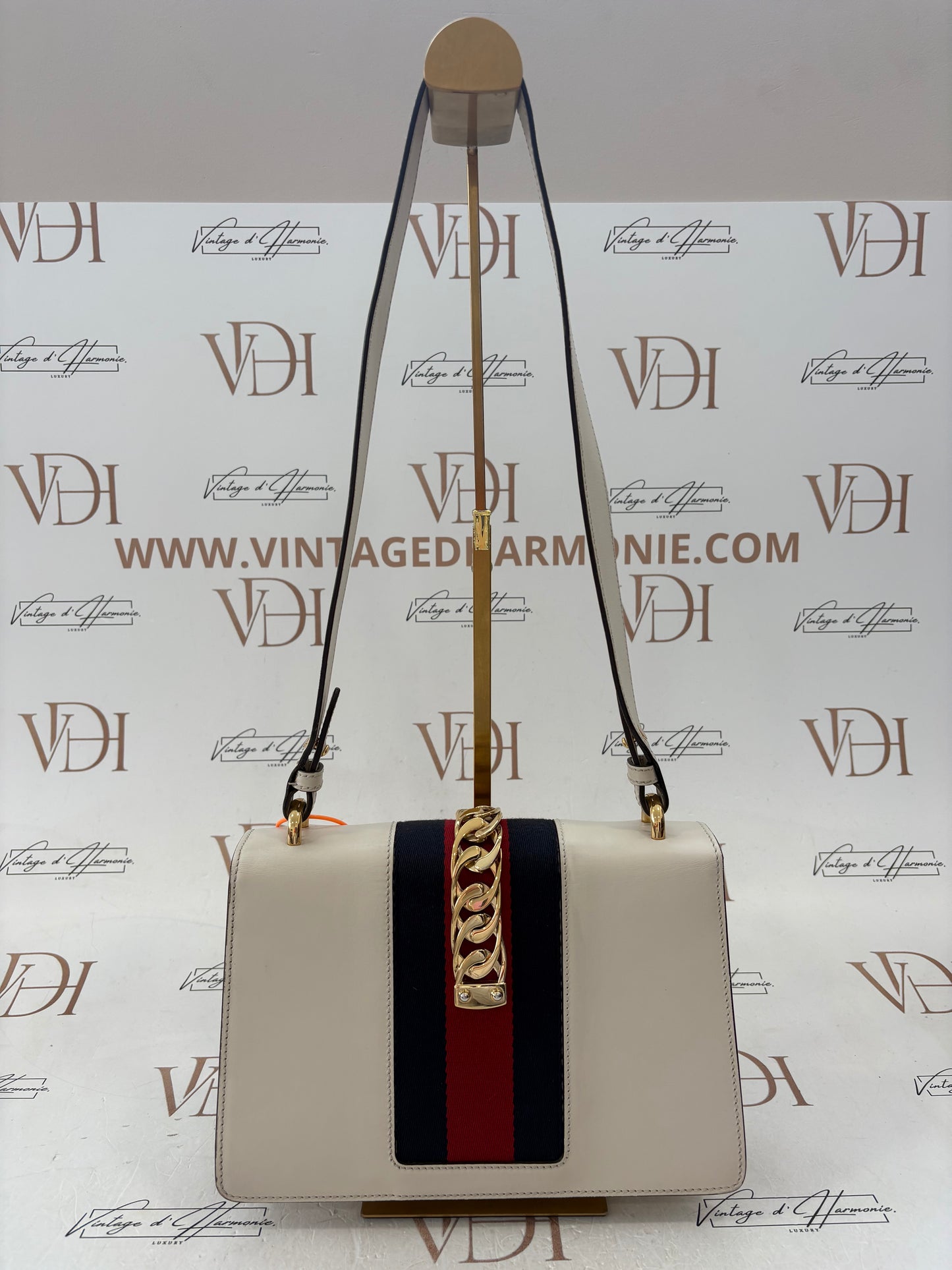200798 - Gucci Sylvie