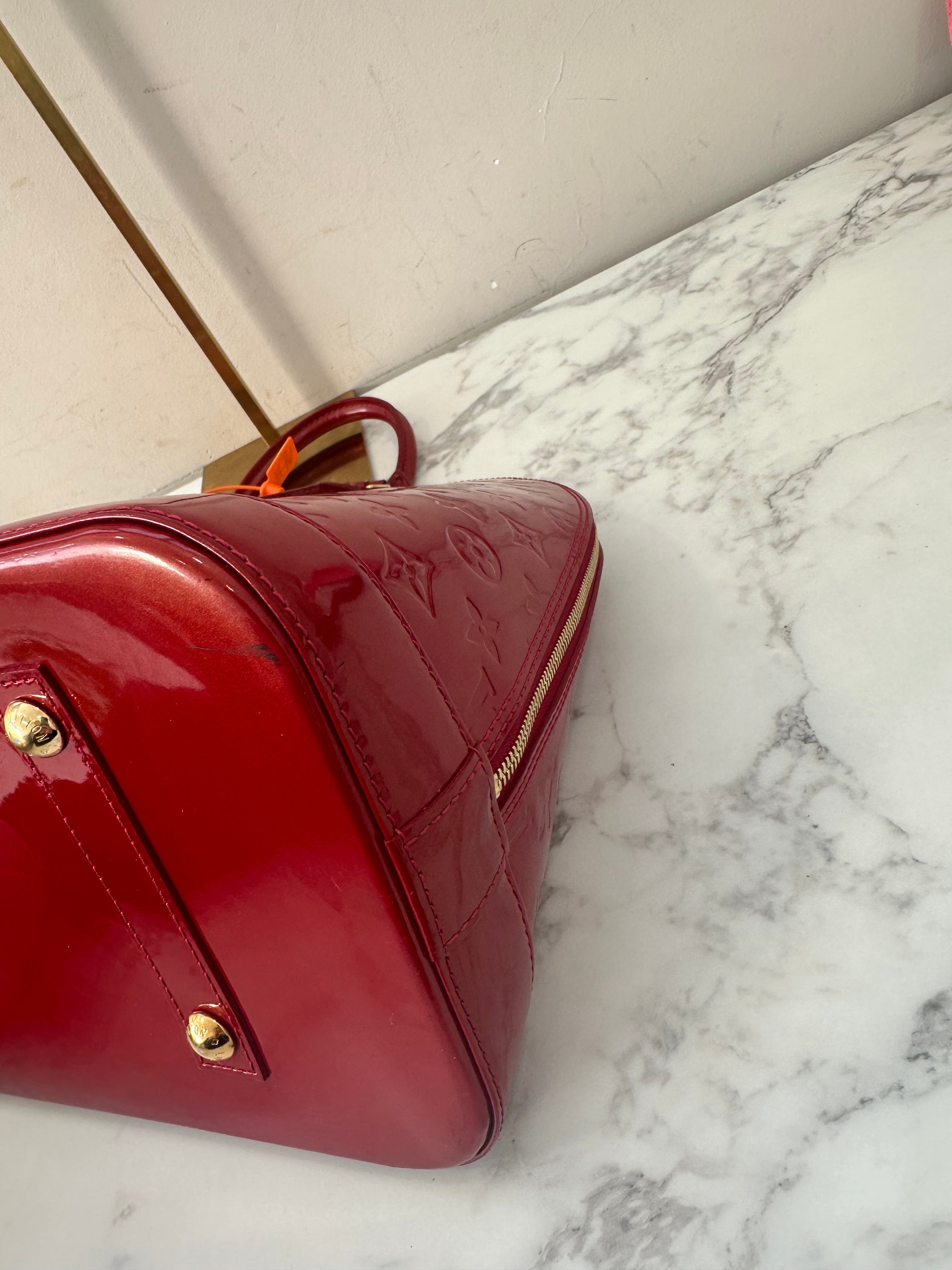 Louis Vuitton Alma GM Vernis Red