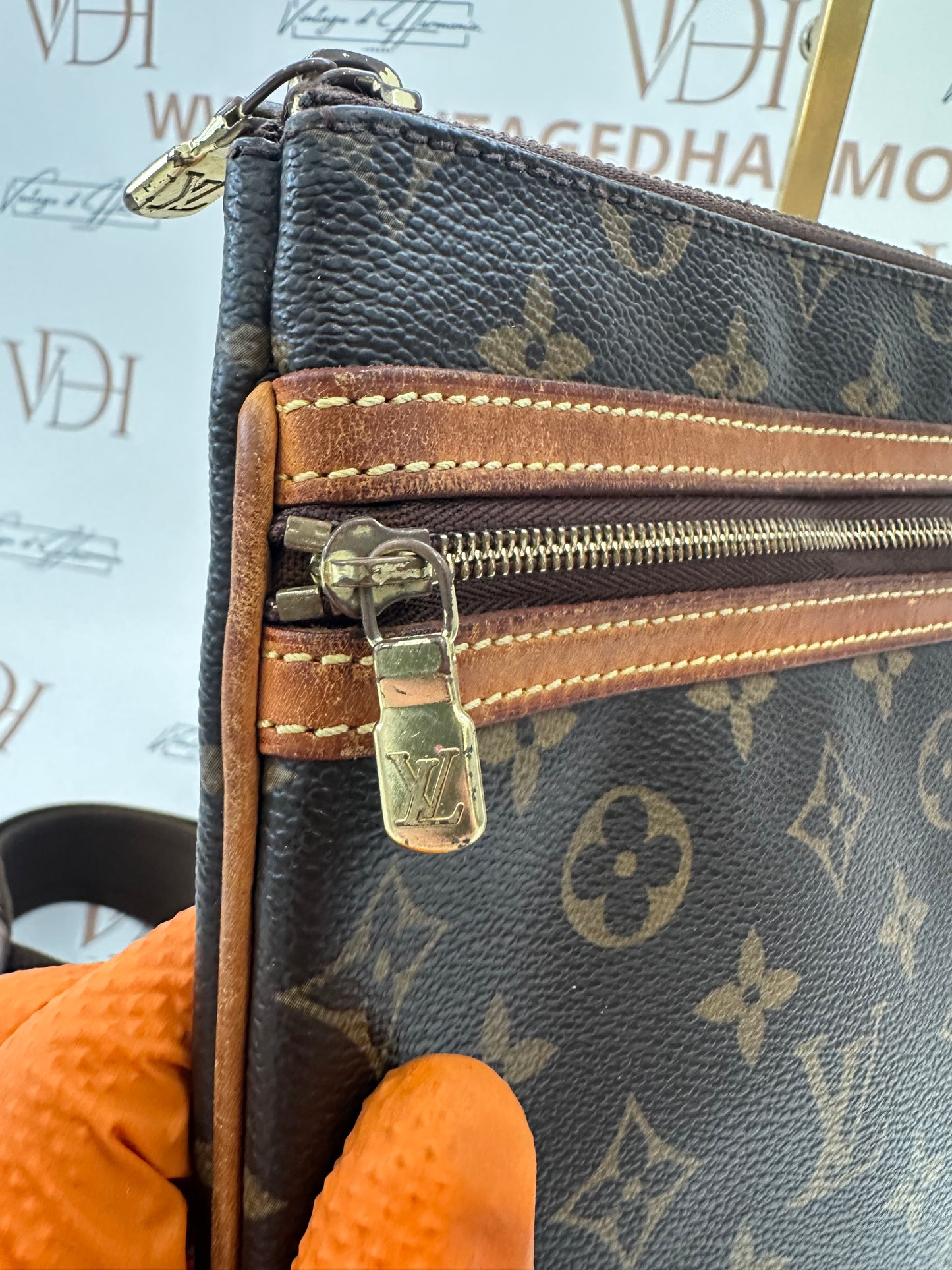 016787 - Louis Vuitton Bosphore