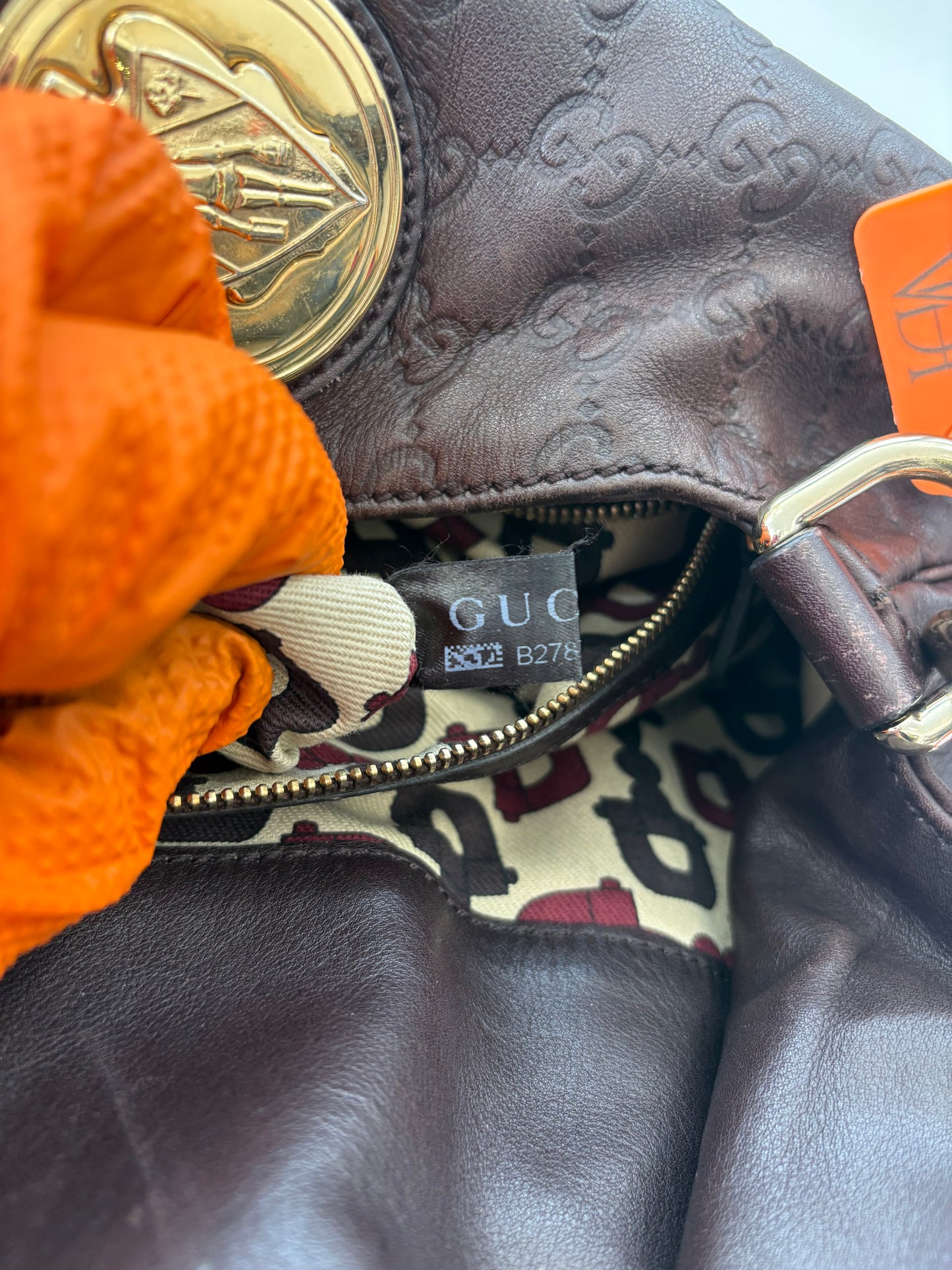 383911 - Gucci Hysteria
