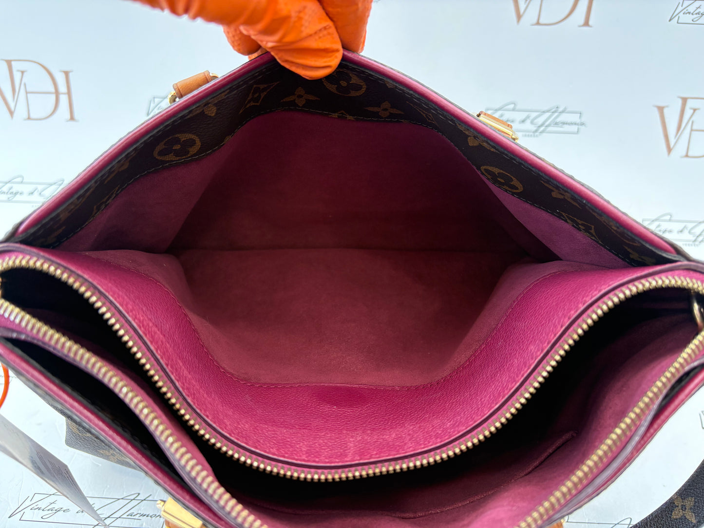 016937 - Louis Vuitton Pallas