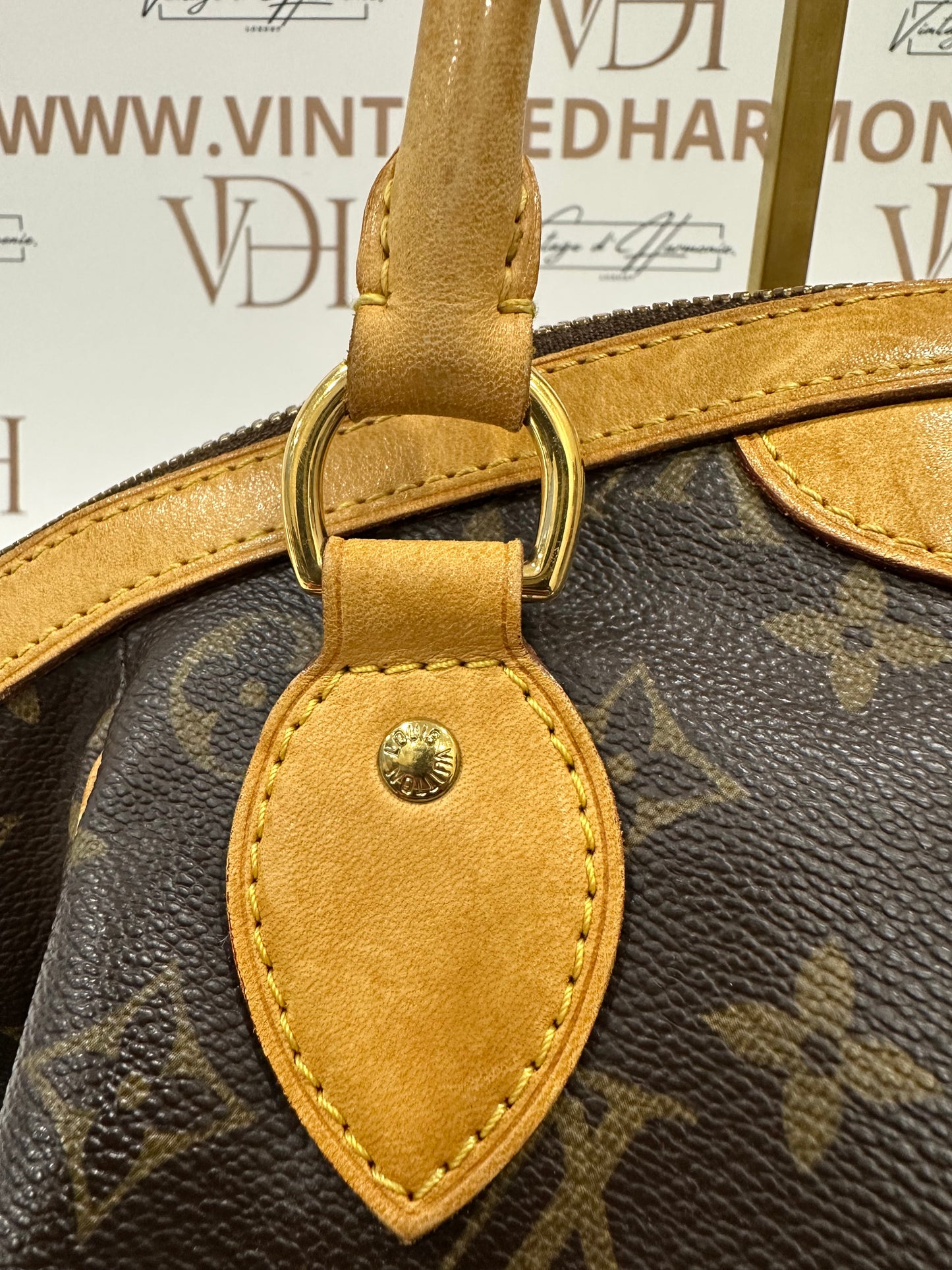 017980 - Louis Vuitton Tivoli PM