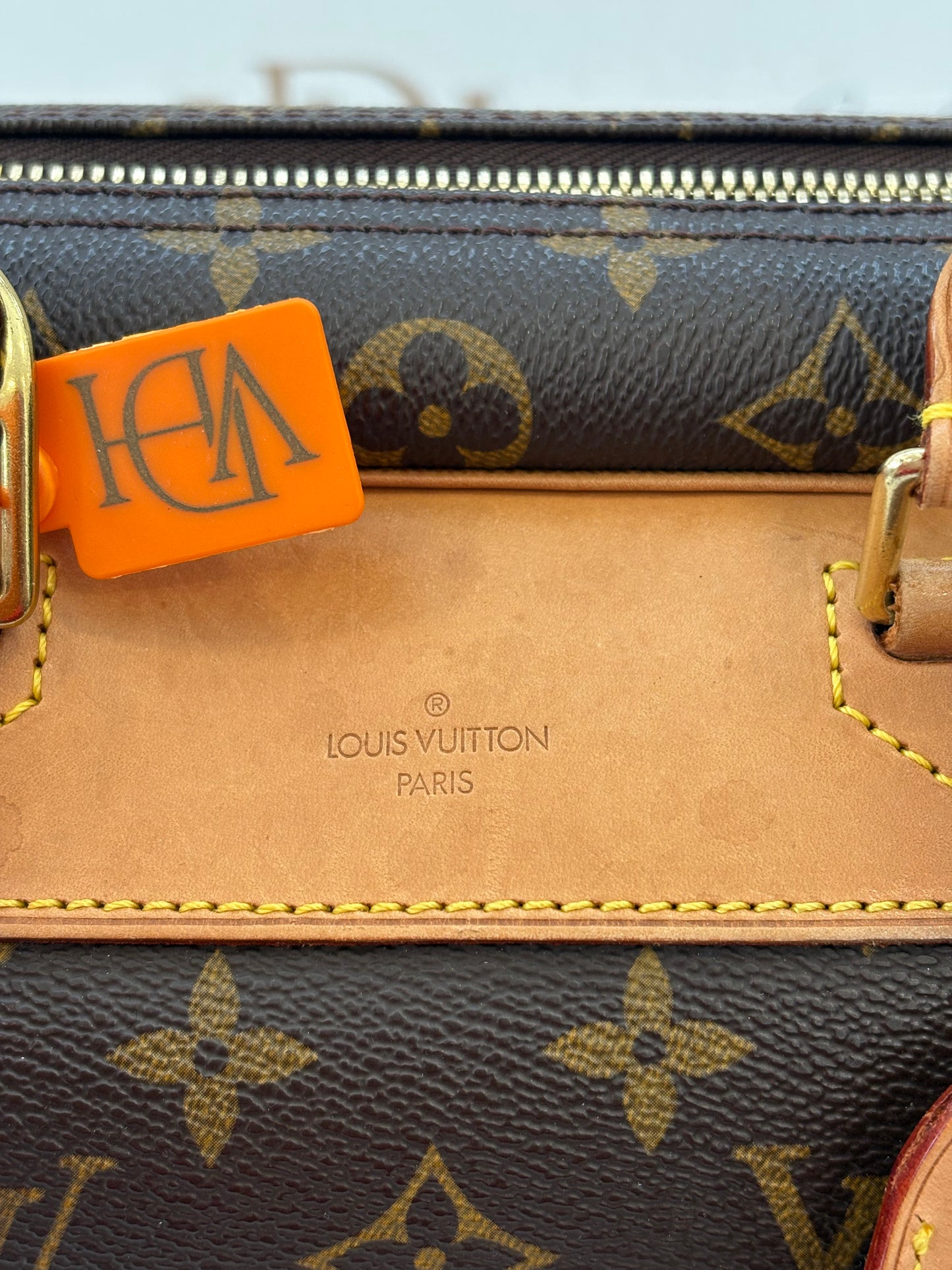 018318 - Louis Vuitton Deauville
