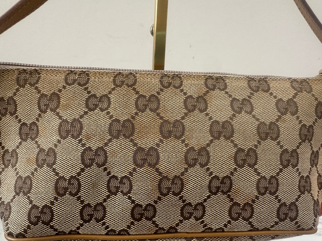 Gucci Pochette GG