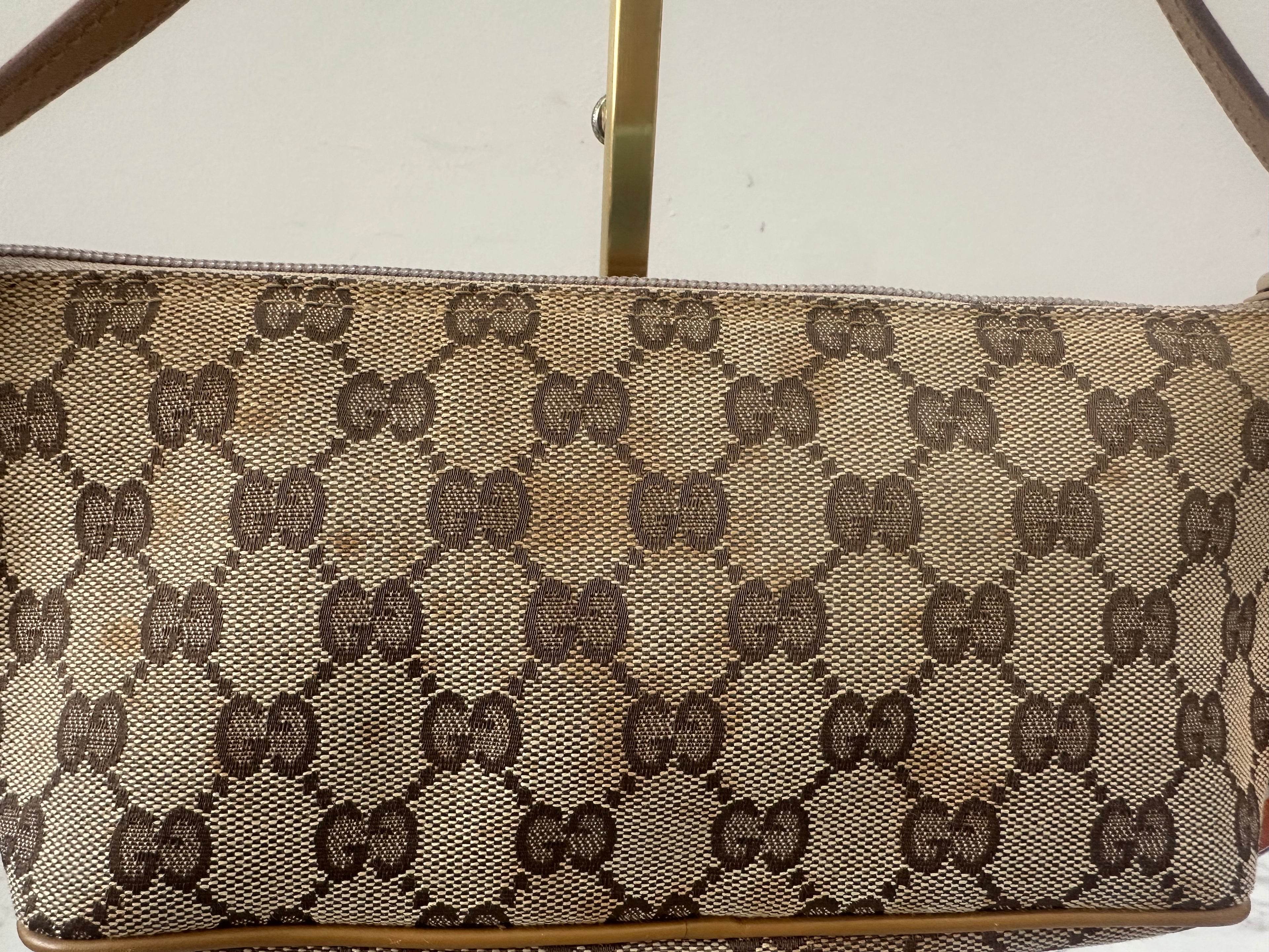 Gucci Pochette GG