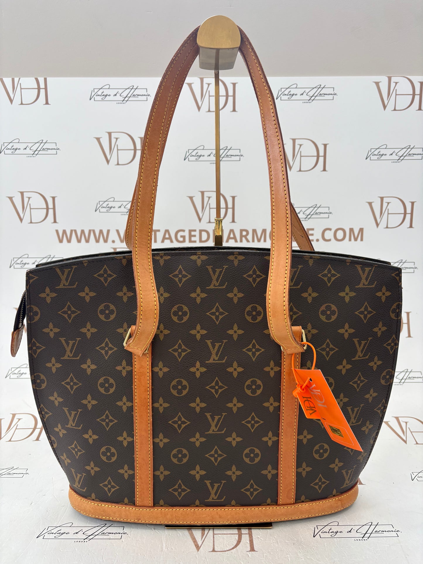 018811 - Louis Vuitton Babylone