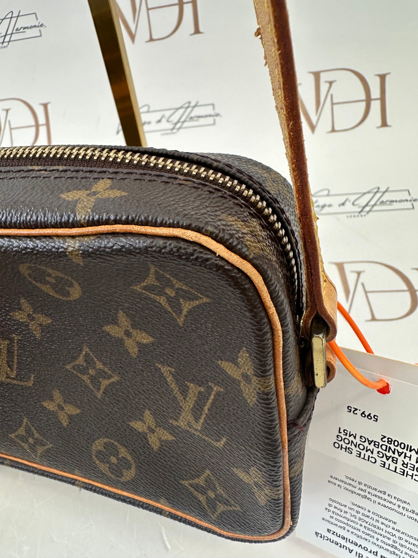 017763 - Louis Vuitton Pochette Cite
