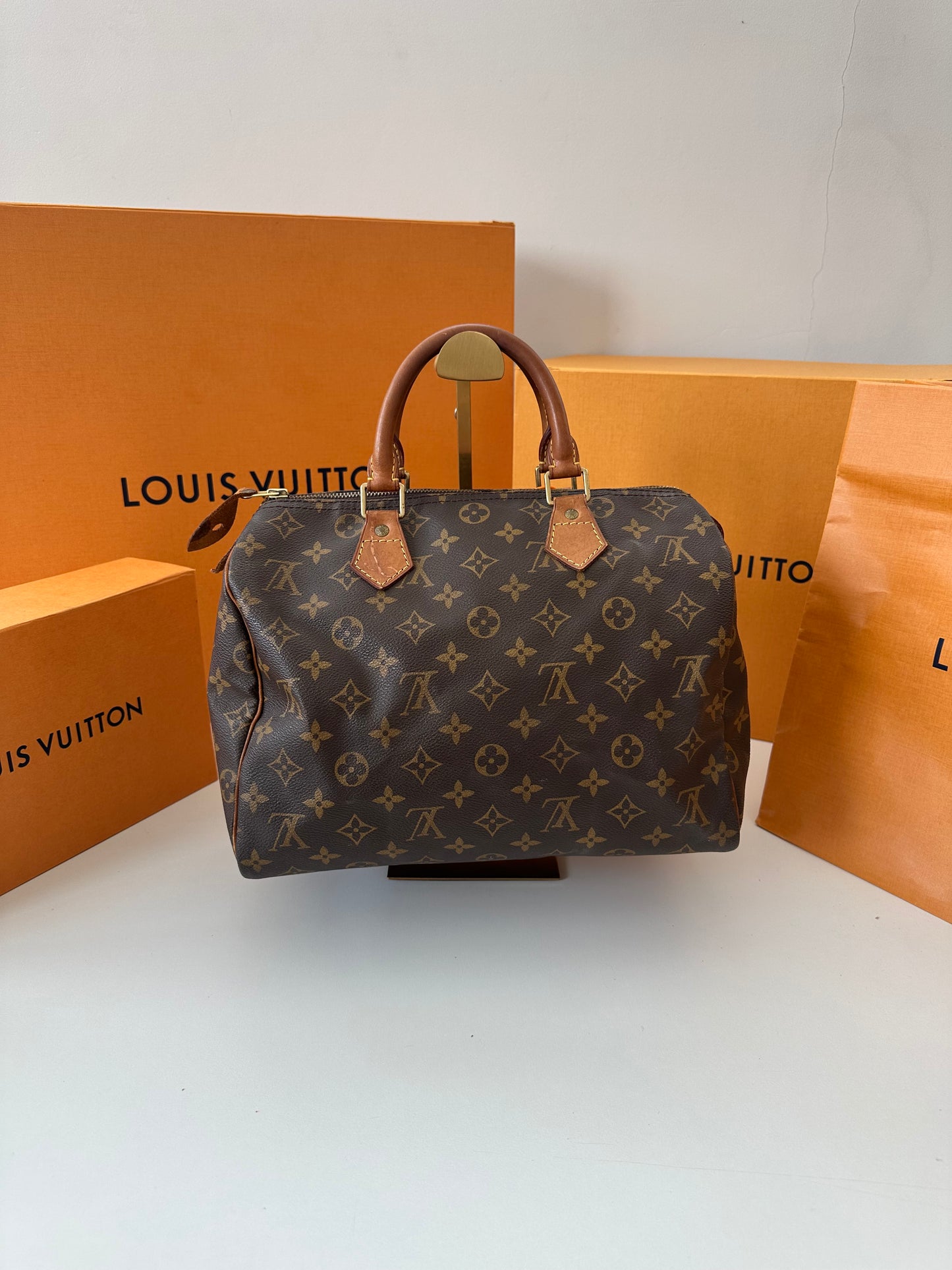 Louis Vuitton Speedy 30