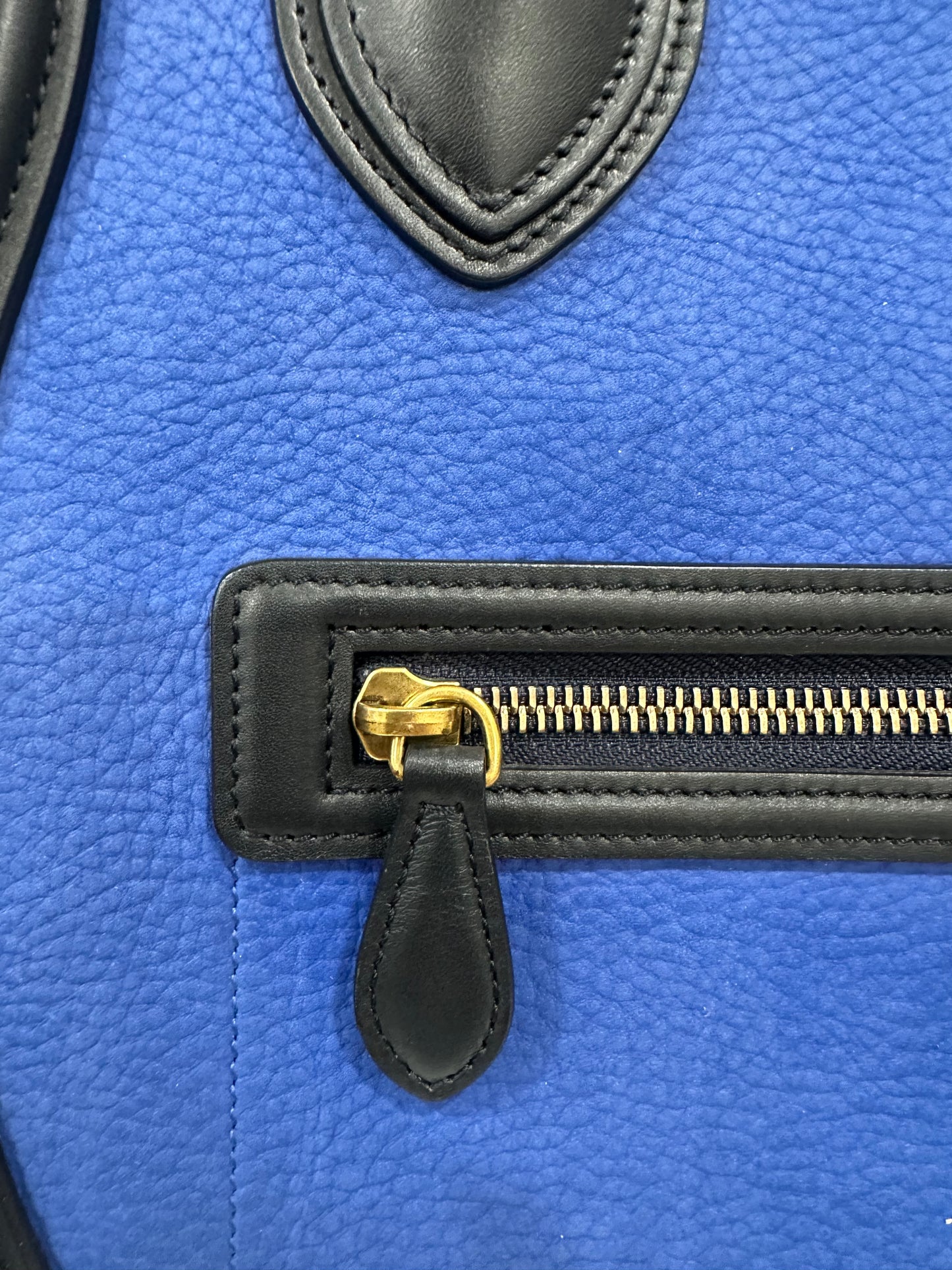 382582 - Cèline Luggage