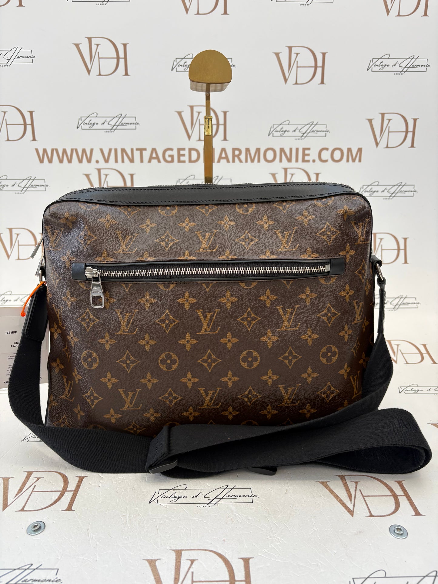 018877 - Louis Vuitton Torres Macassar